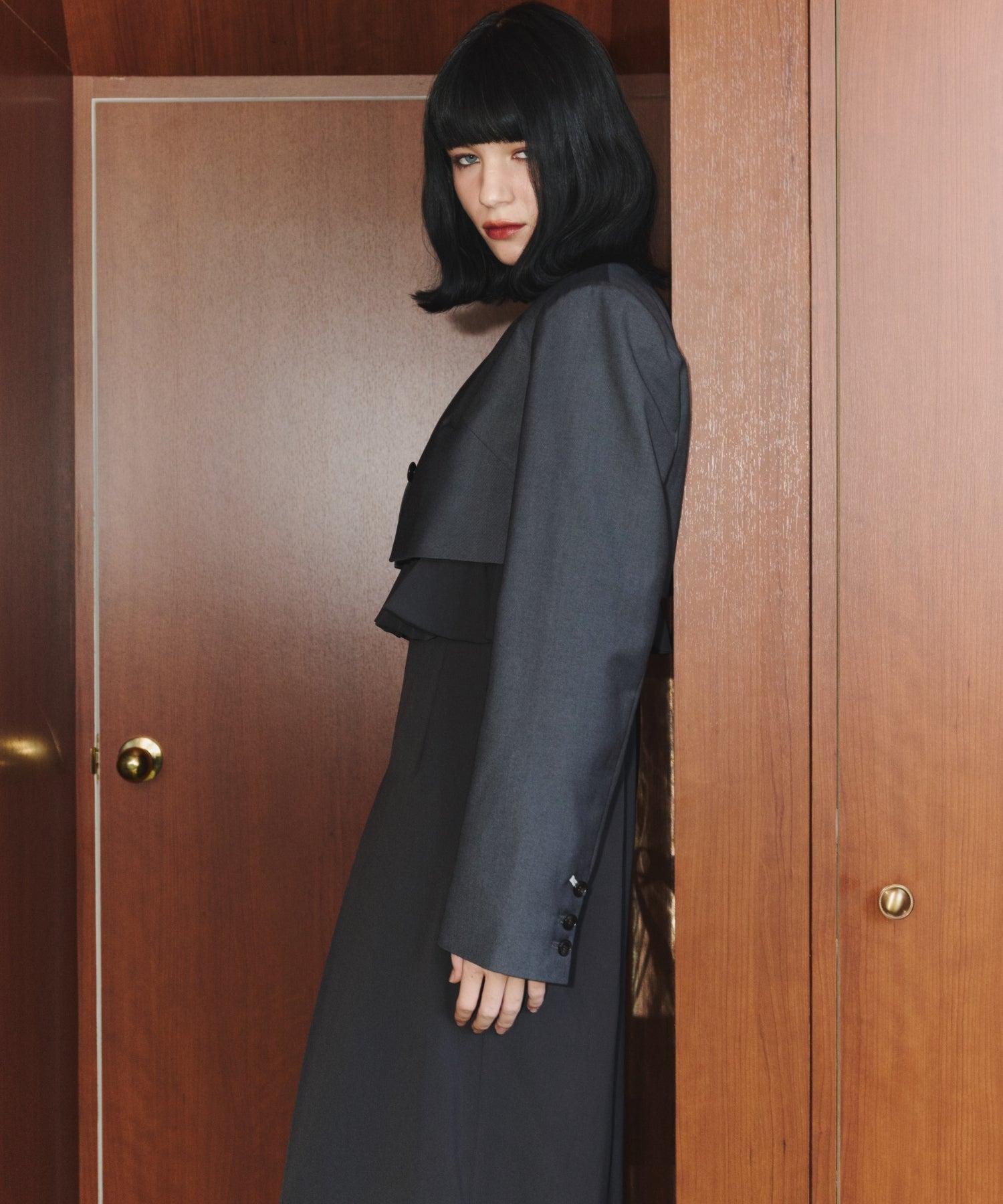 SLASH POCKETS CROPPED JACKET