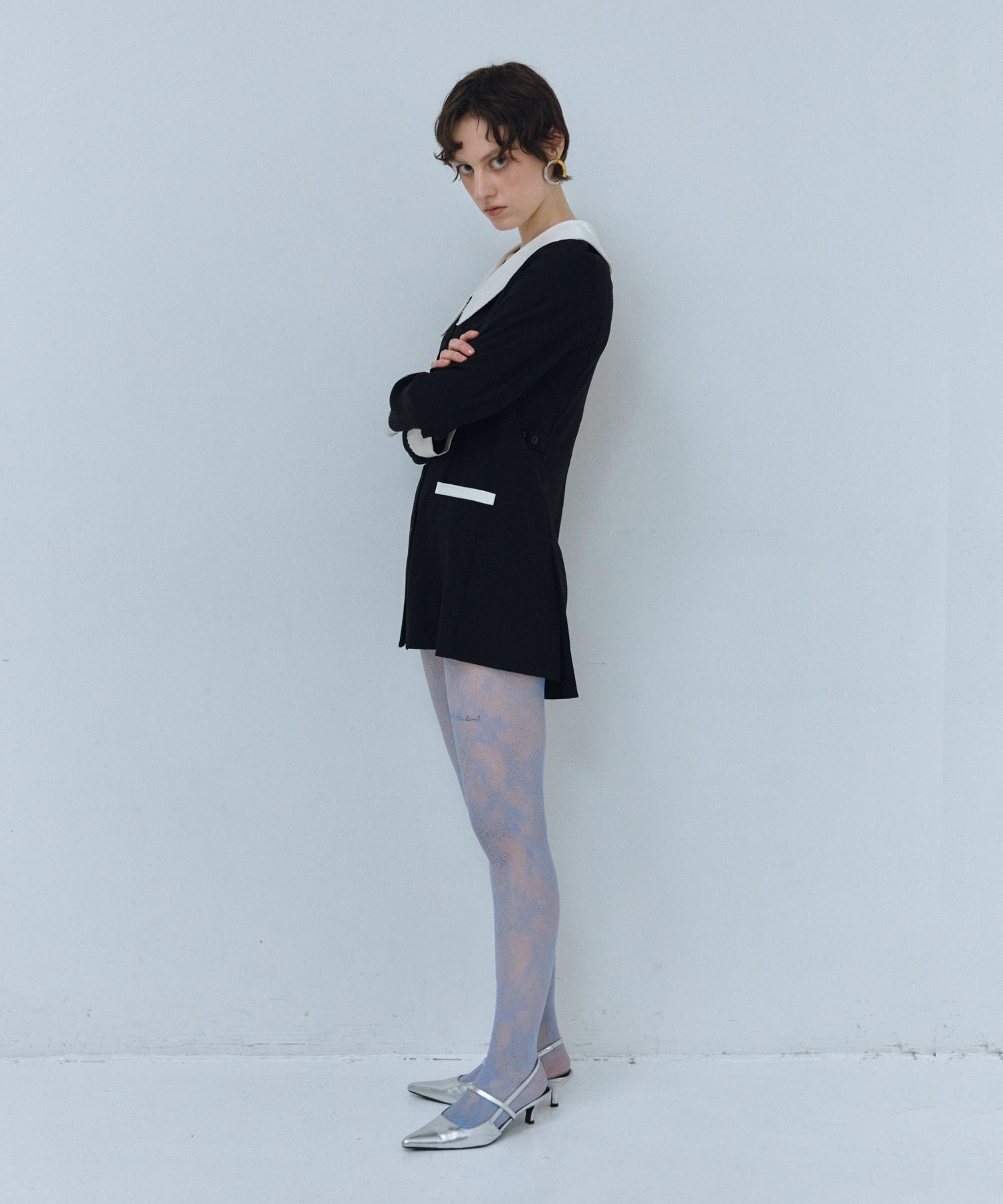 CONTRAST COLLAR SET UP DRESS