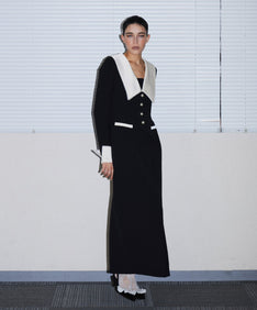 CONTRAST COLLAR DRESS ブラック 正面全身ポーズ