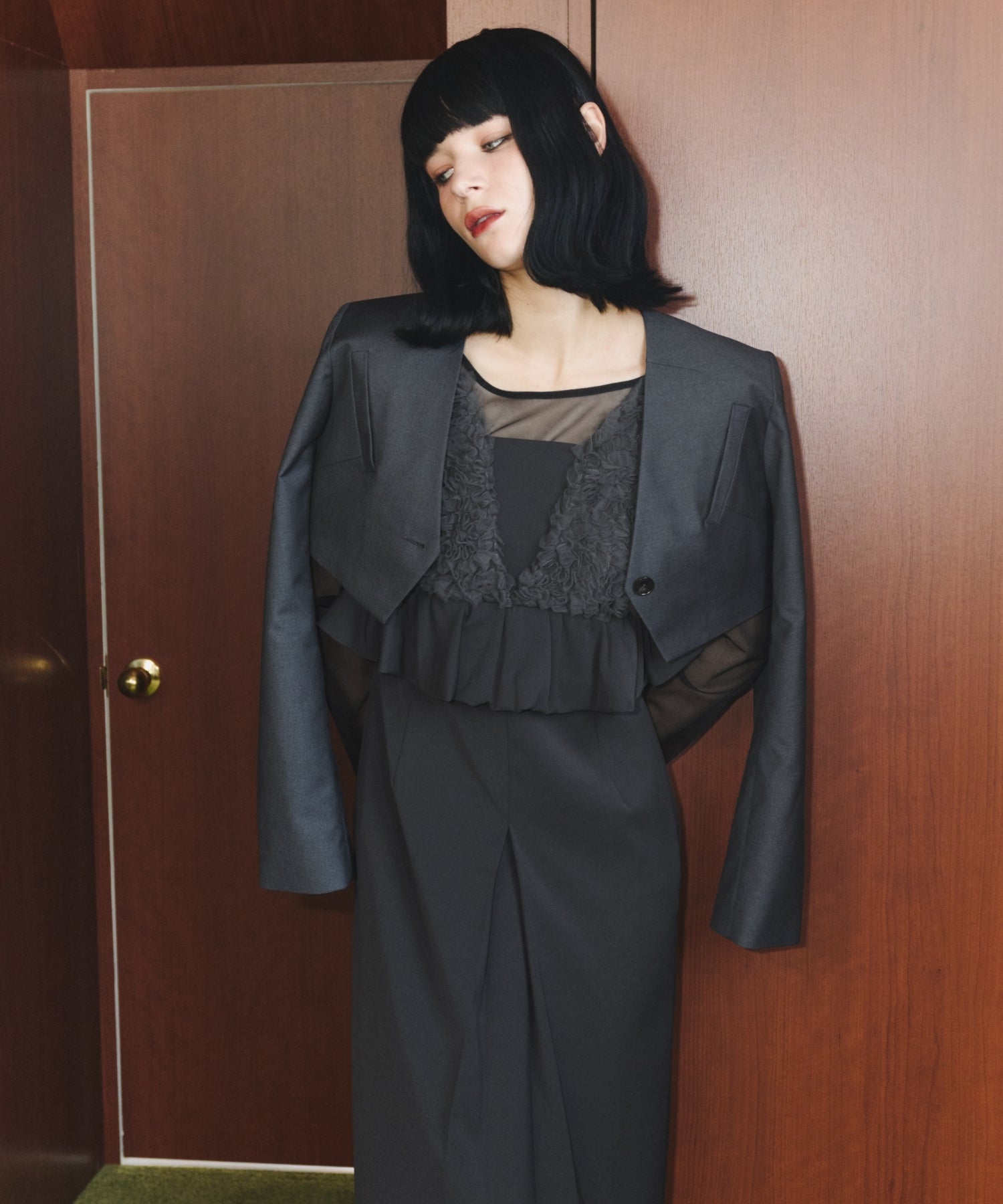 SLASH POCKETS CROPPED JACKET