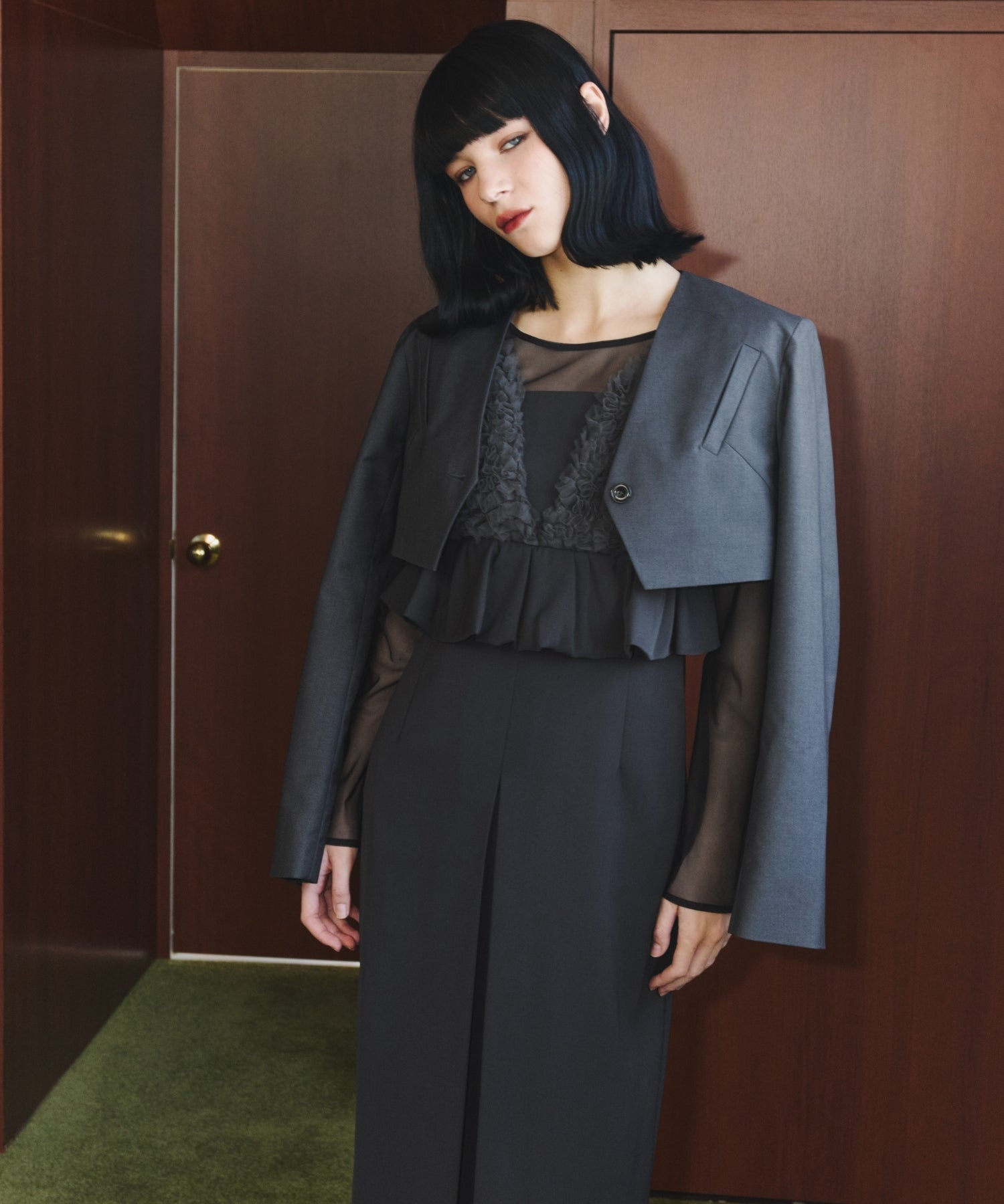 SLASH POCKETS CROPPED JACKET