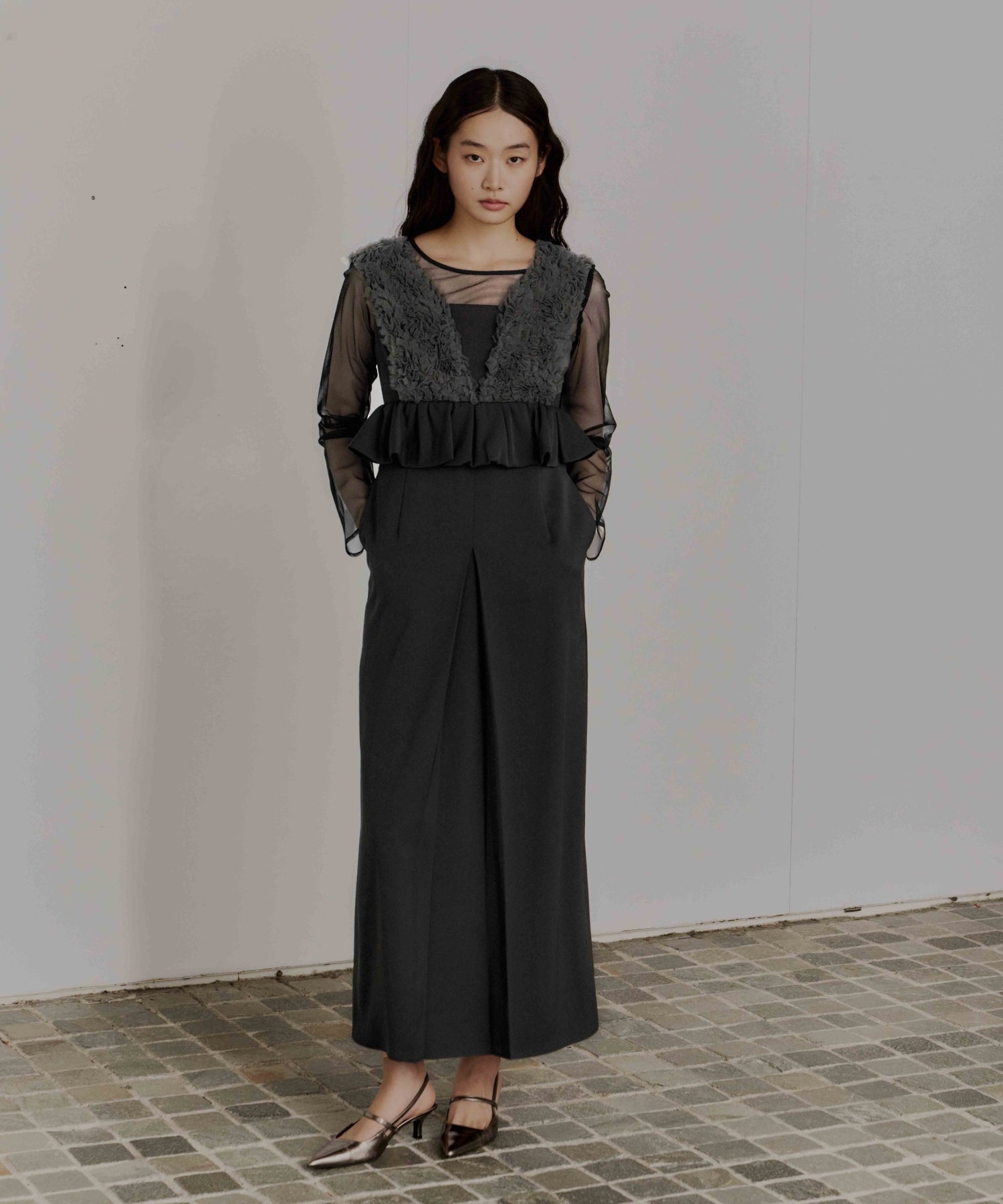 VOLUME TULLE PEPLUM DRESS