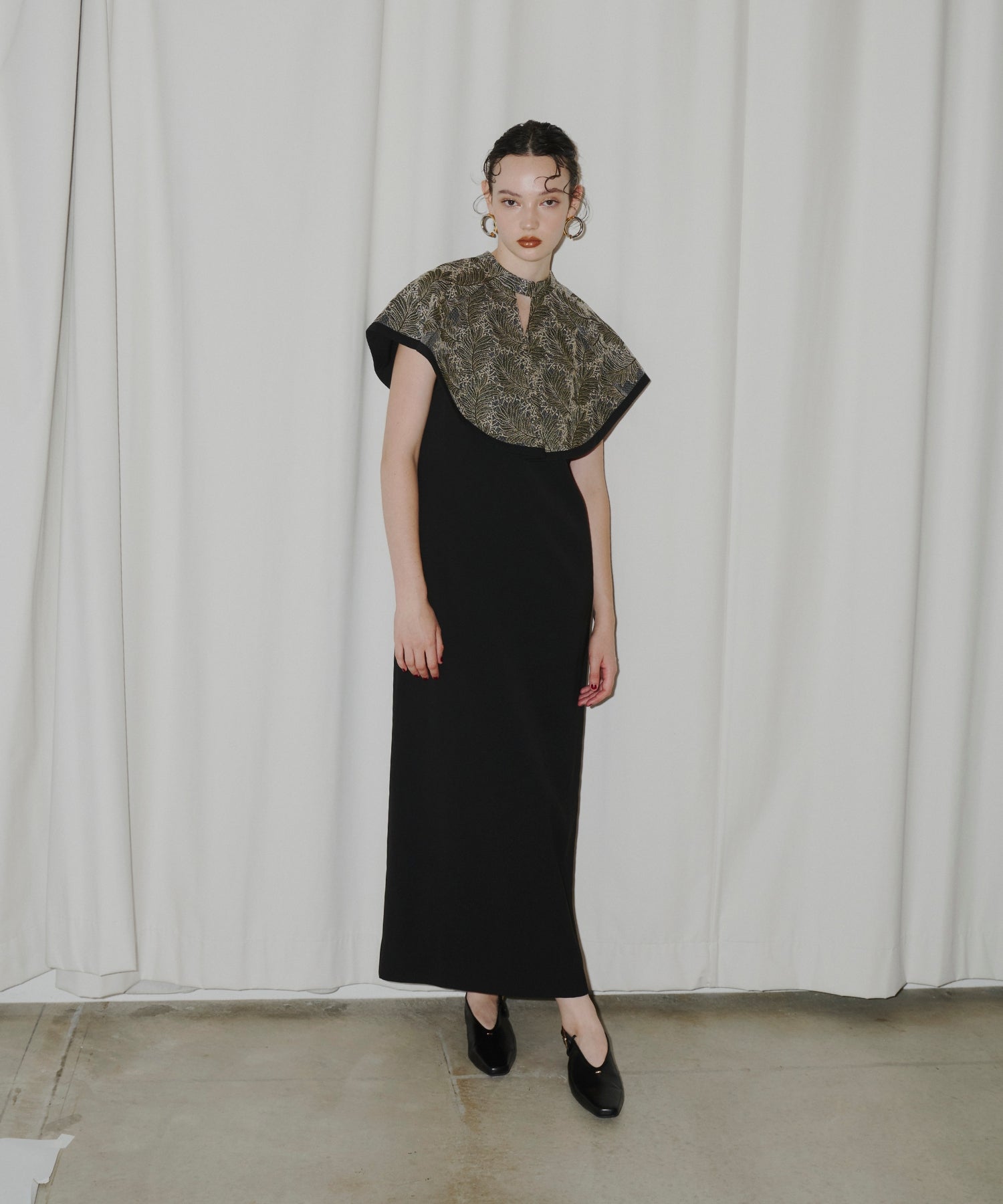 EMBROIDERY CAPE DRESS