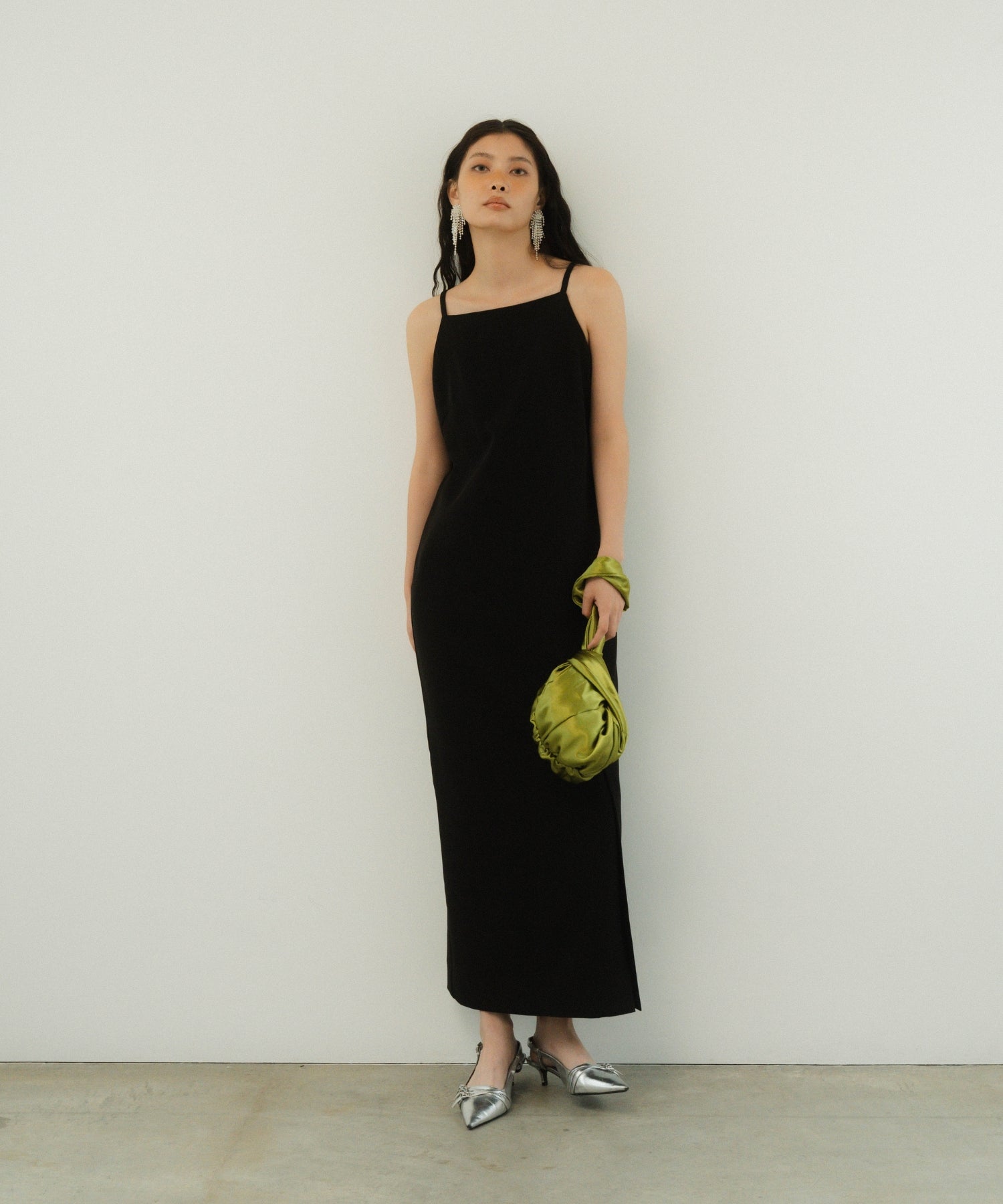 CUTTING CURVE DRESS