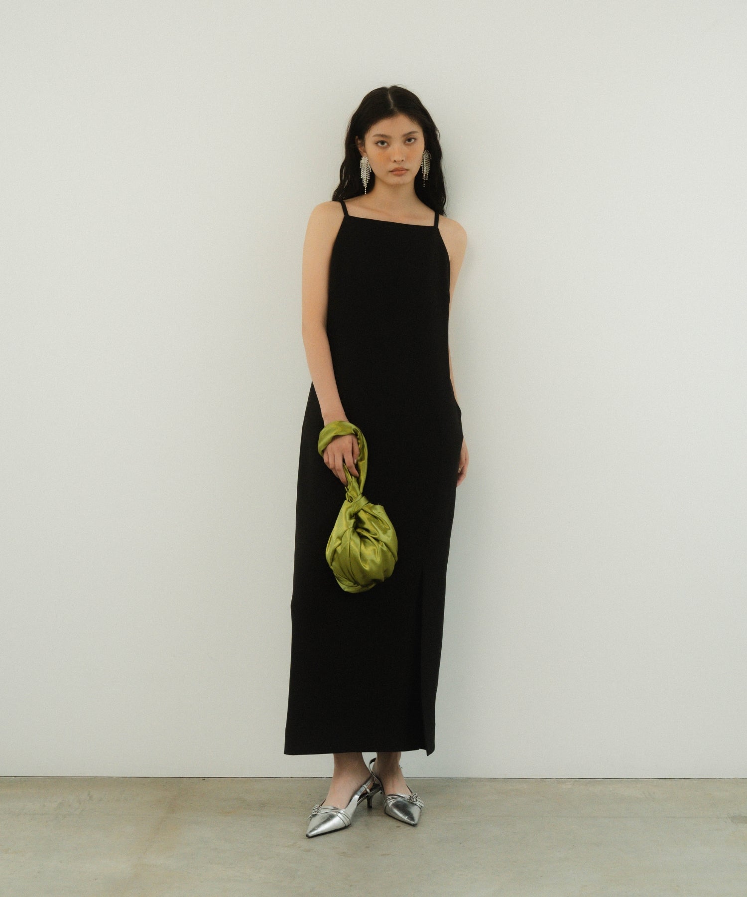 CUTTING CURVE DRESS