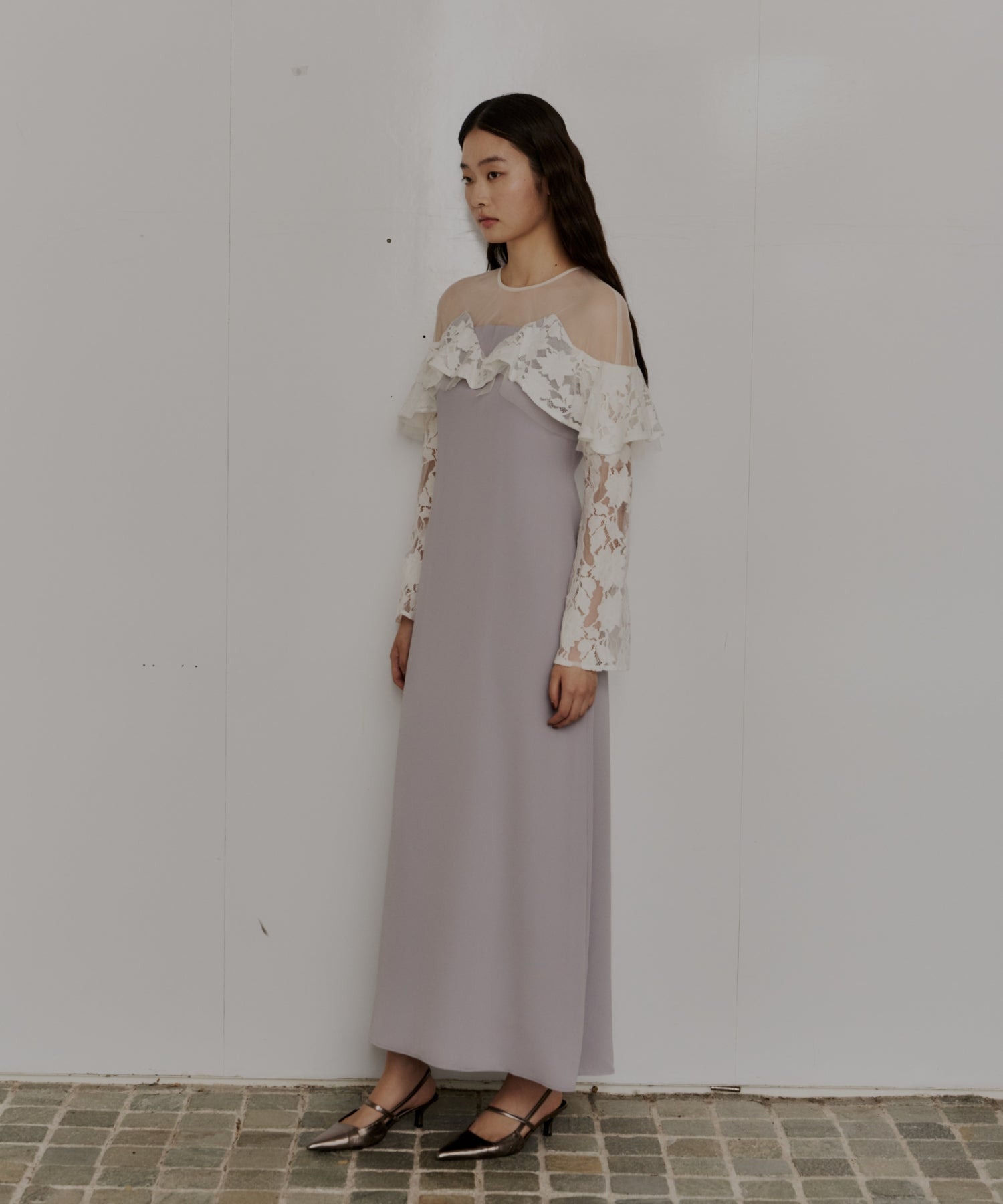 LACE RAFFLE DRESS