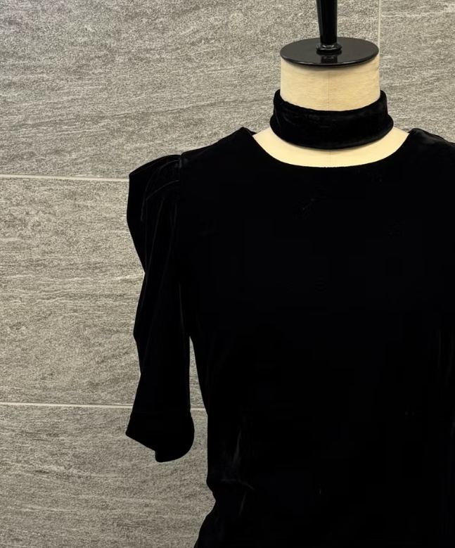 ACCENT CHOKER TOPS