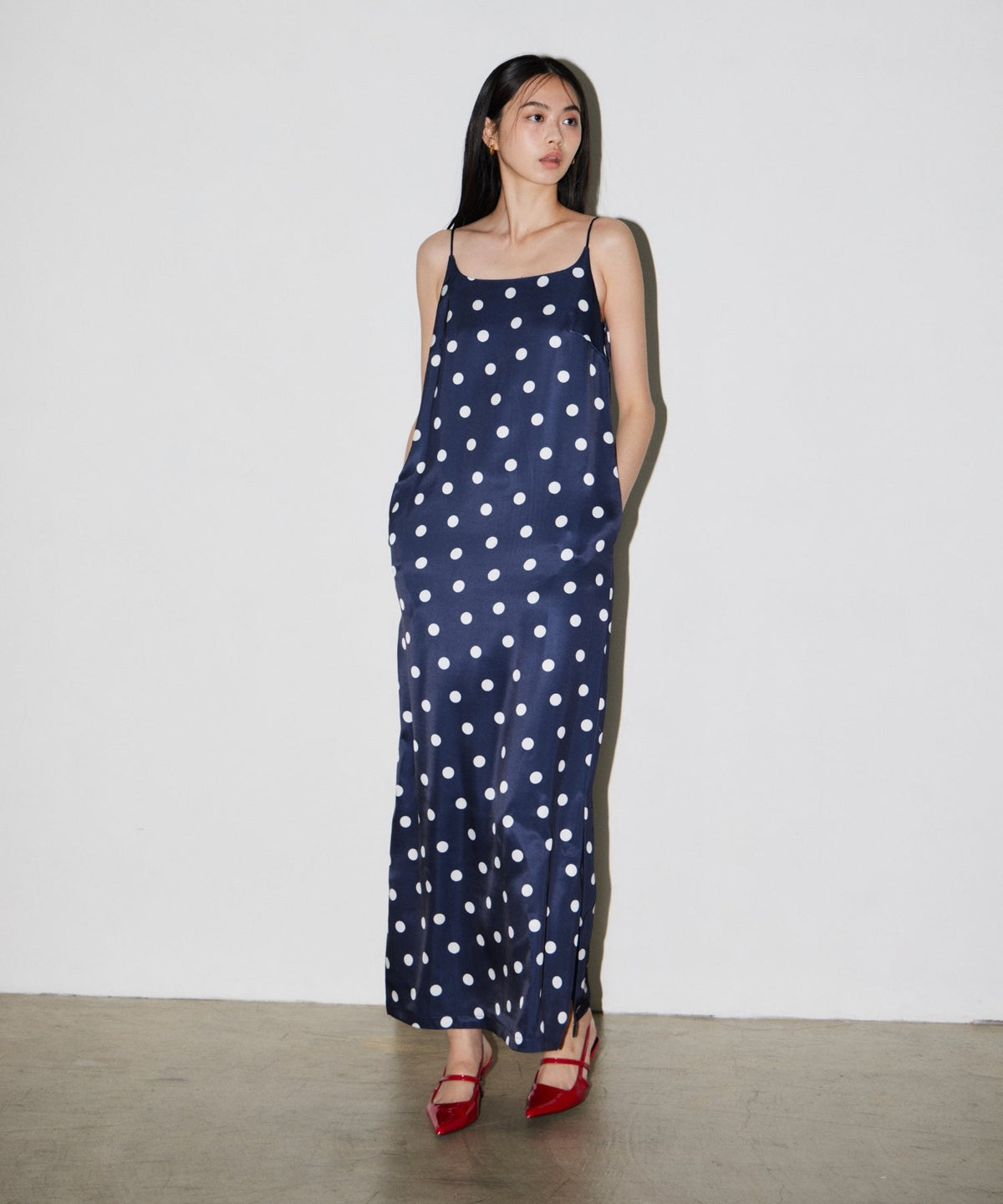 【POPUP】MINIMAL DOT SATIN DRESS