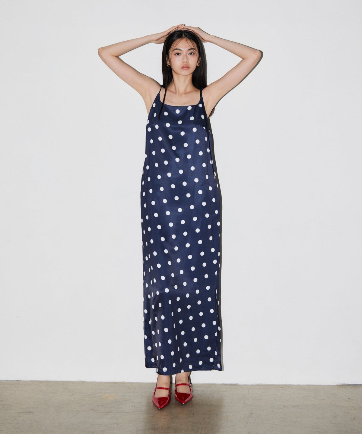 【POPUP】MINIMAL DOT SATIN DRESS