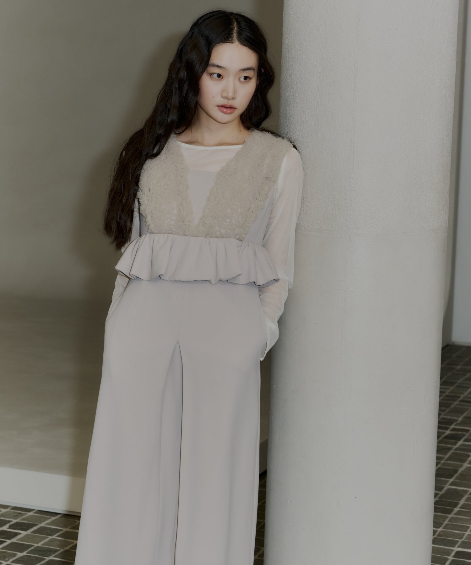 VOLUME TULLE PEPLUM DRESS