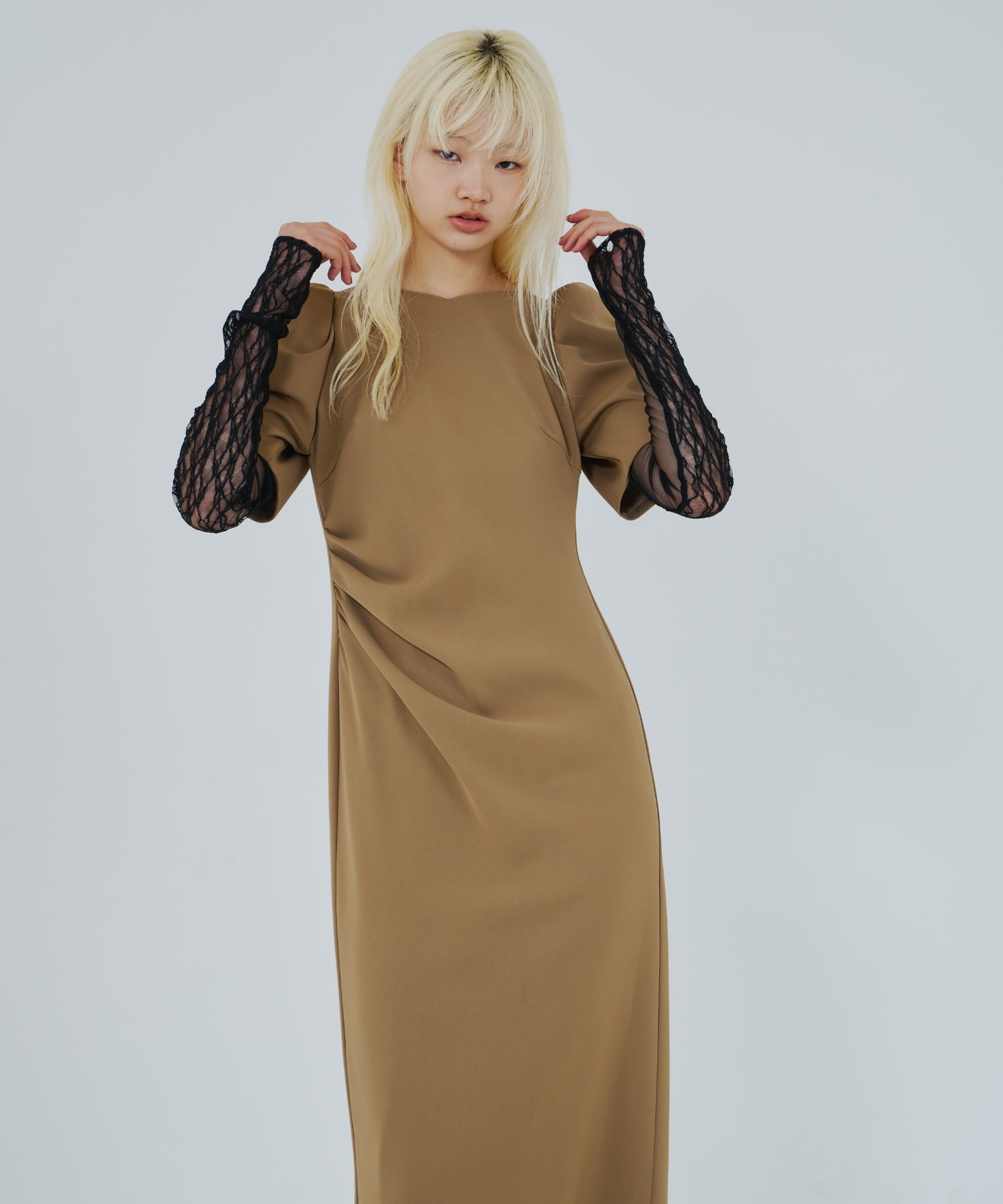 ANDRESD レースアームドレープドレス　ベージュ LACE ARM DRAPE DRESS