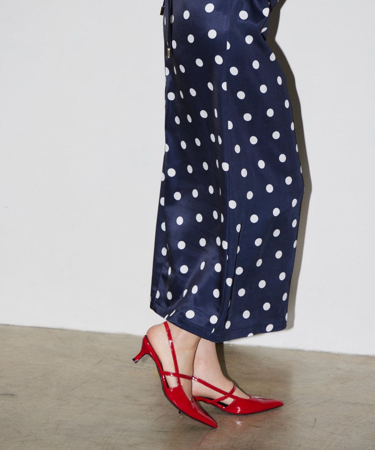 【POPUP】MINIMAL DOT SATIN DRESS