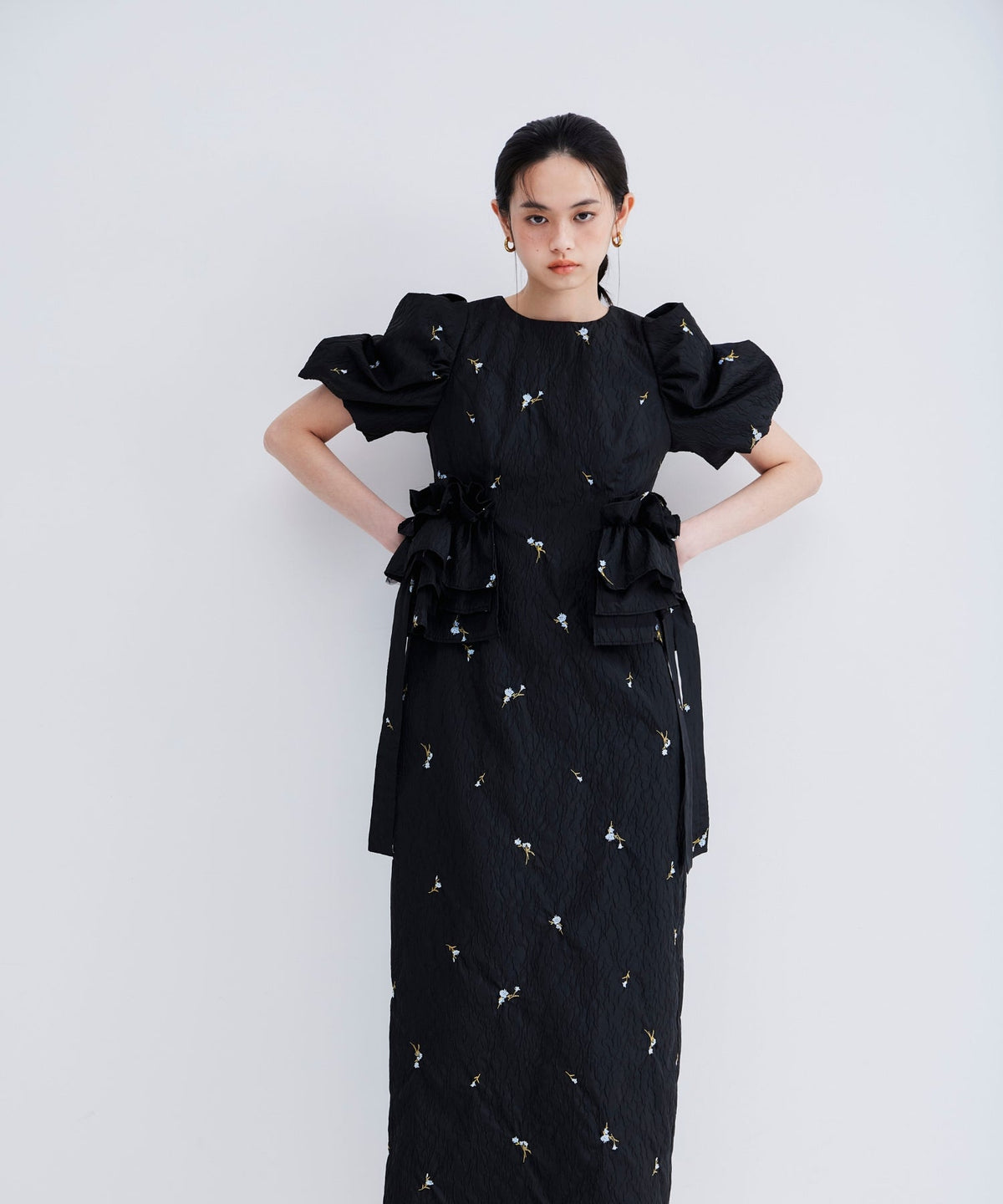 【POPUP】BLOSSOM FRILL DRESS