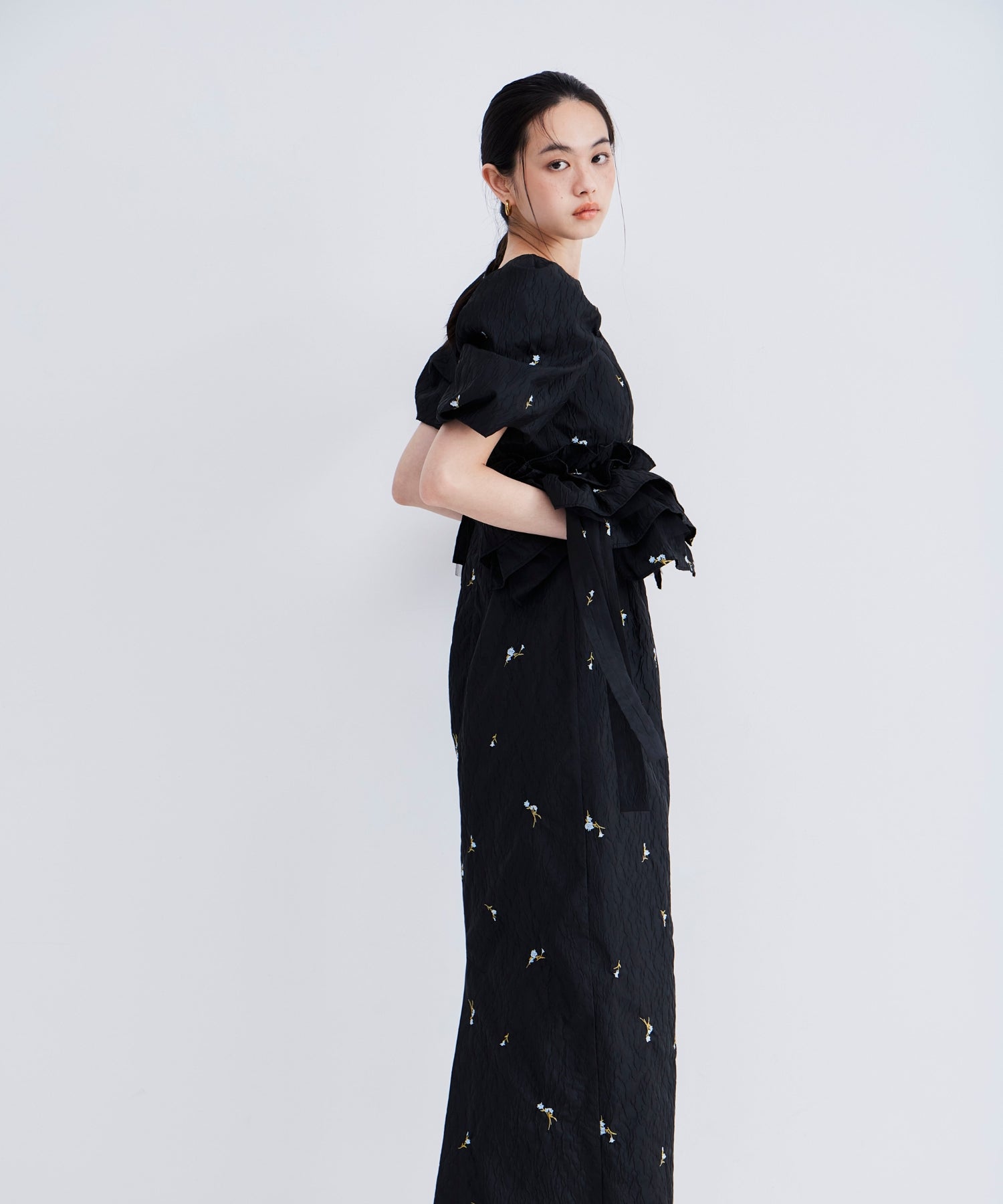 【POPUP】BLOSSOM FRILL DRESS