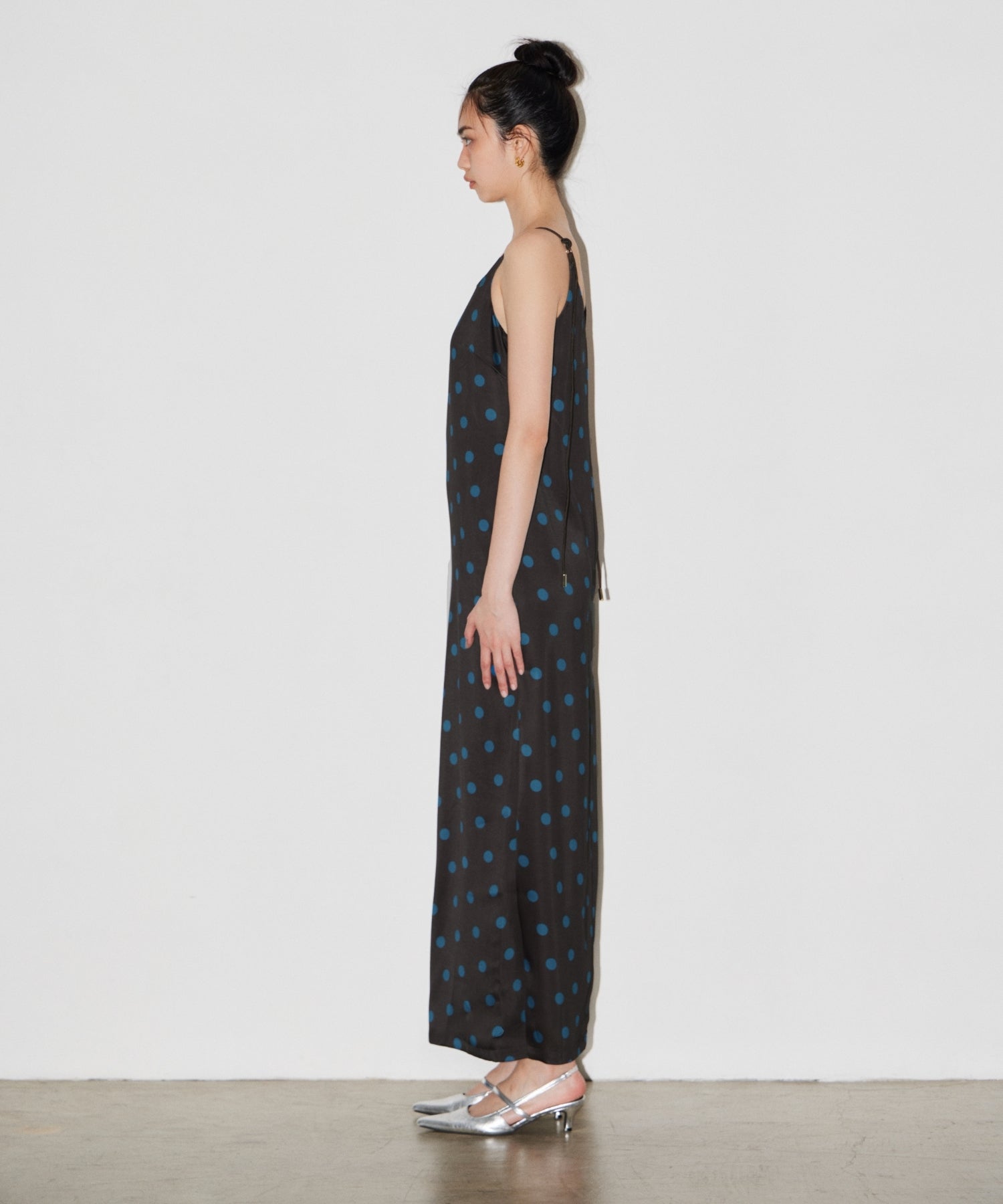 【POPUP】MINIMAL DOT SATIN DRESS