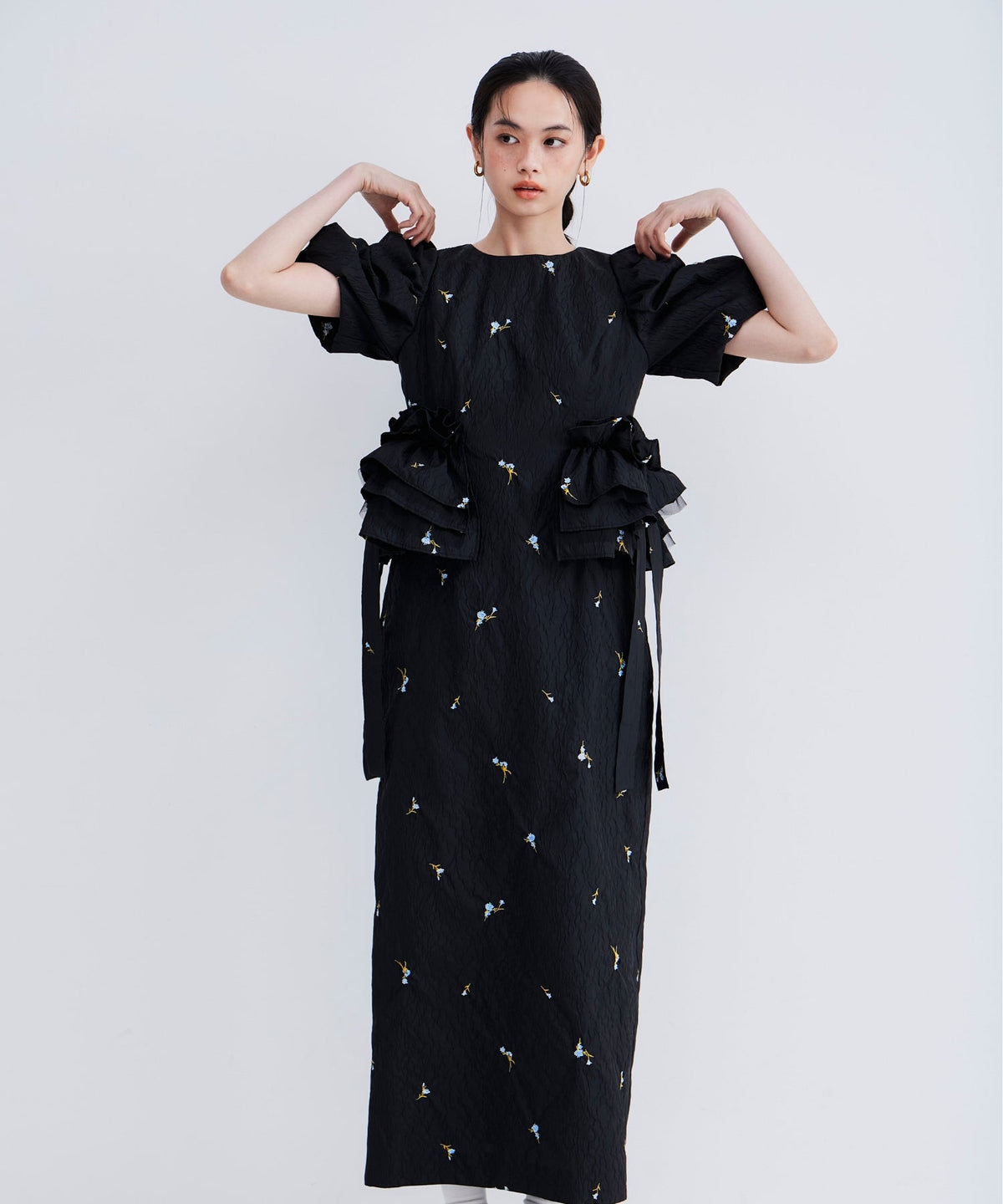 【POPUP】BLOSSOM FRILL DRESS