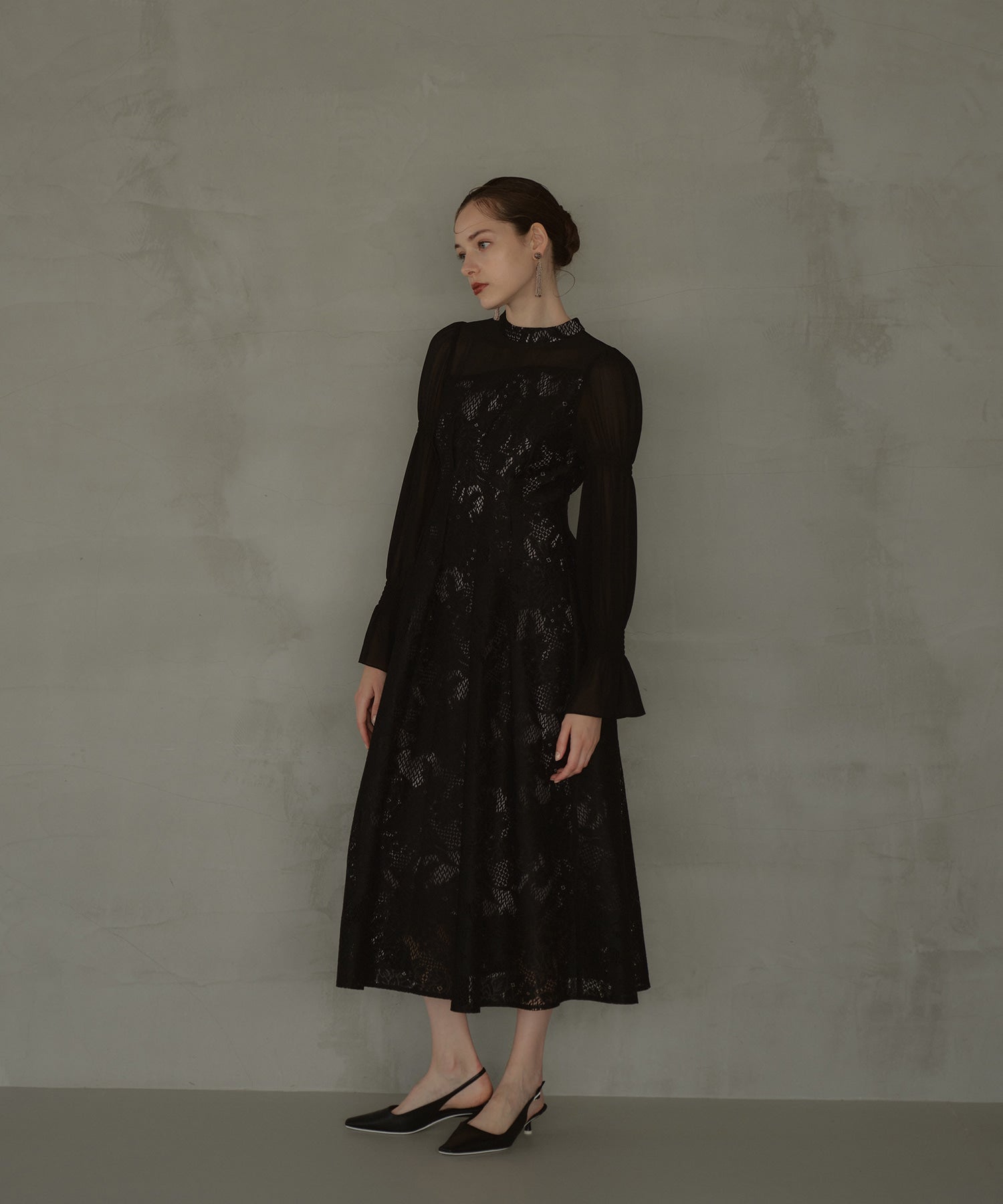 ASYMMETRY TACK DRESS