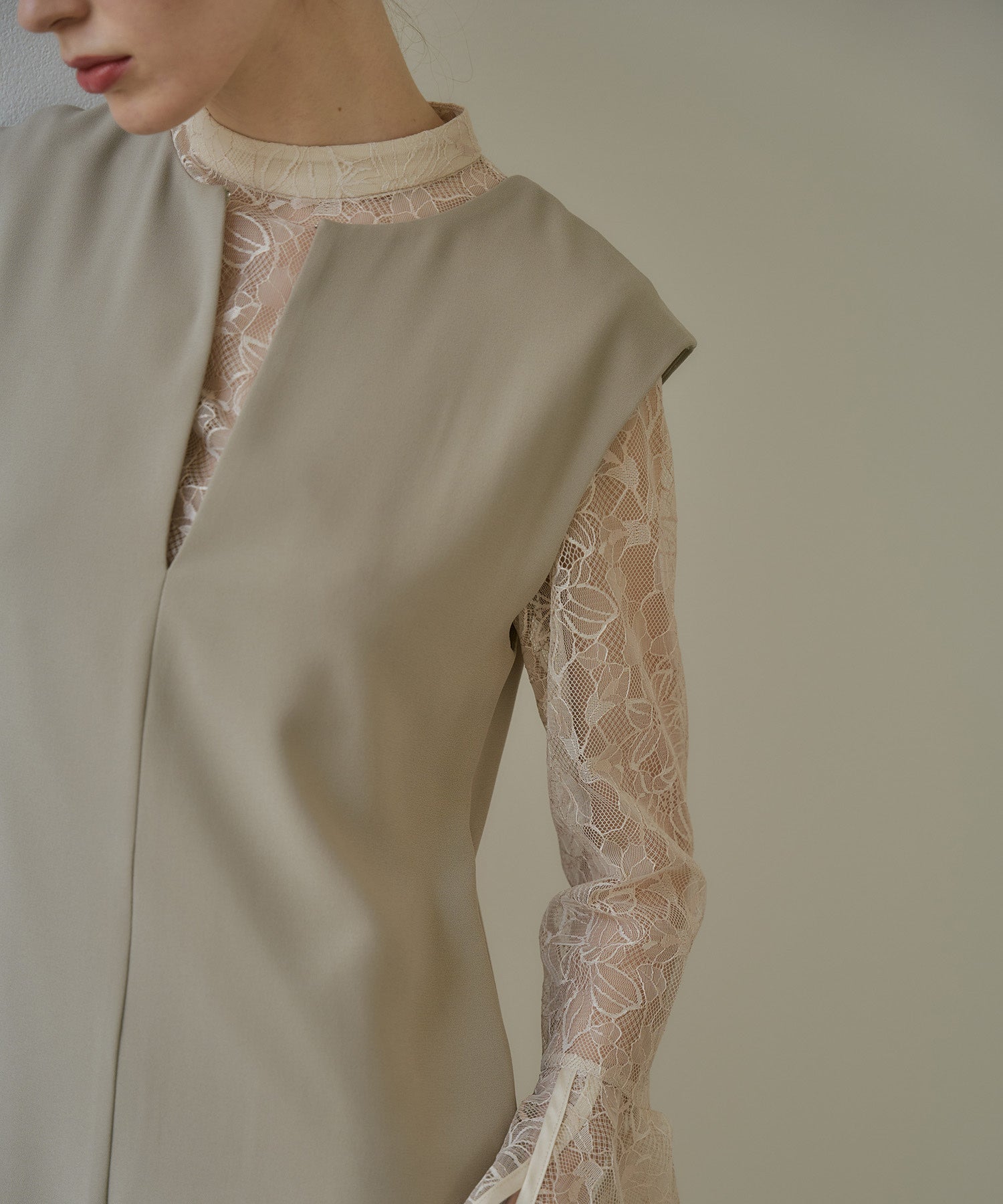 BELL SLEEVE SLIT DRESS