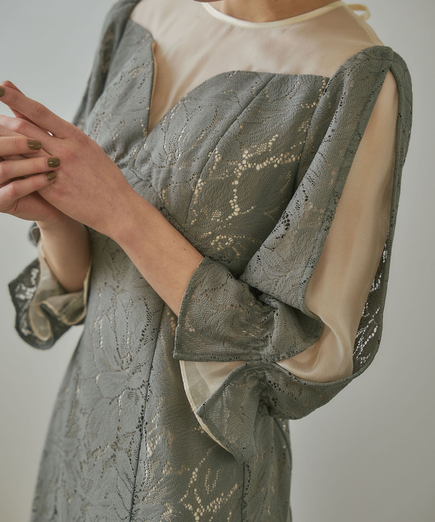 ROUND CUT DRESS