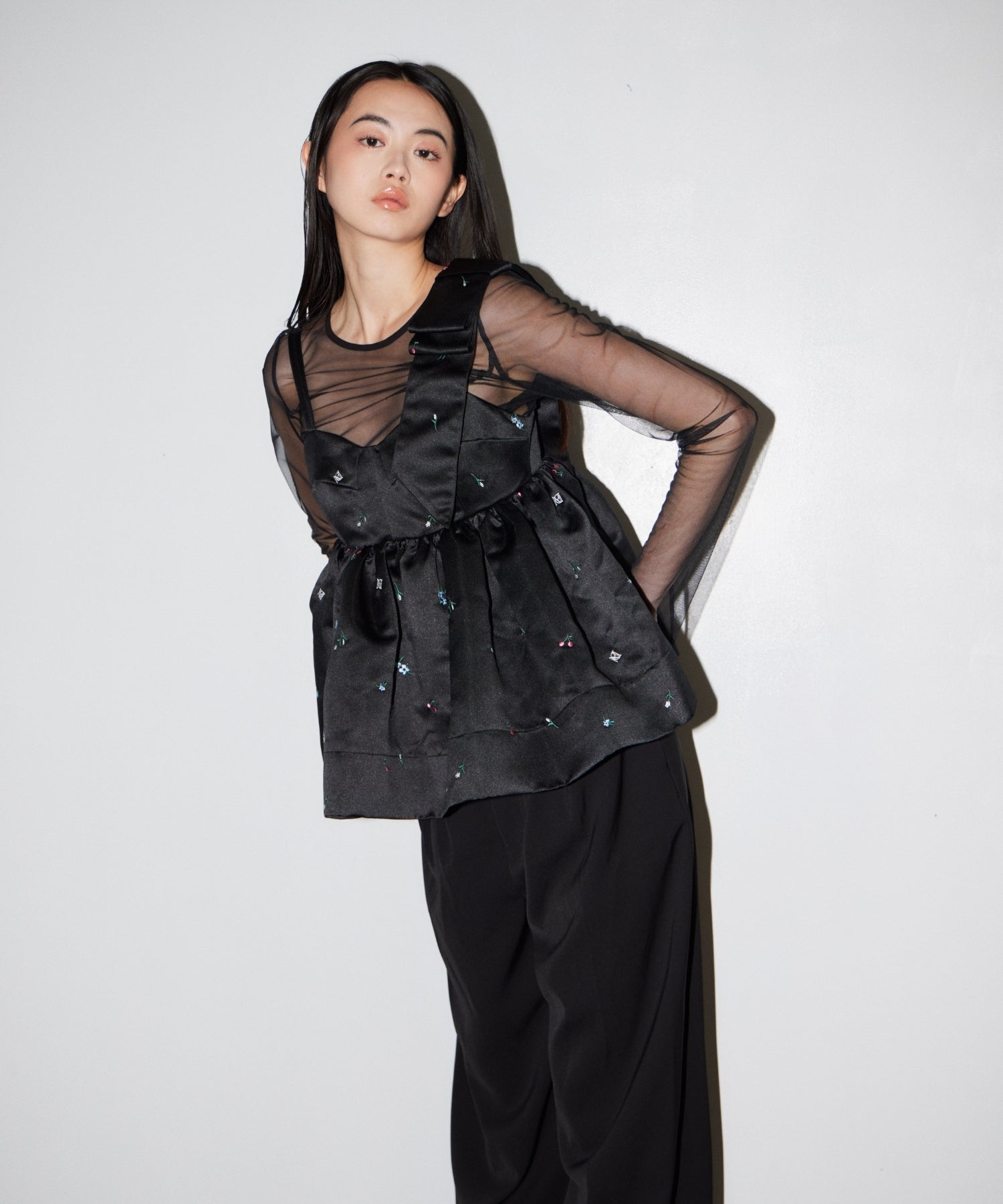 【POPUP】ASYMMETRY RIBBON SET UP