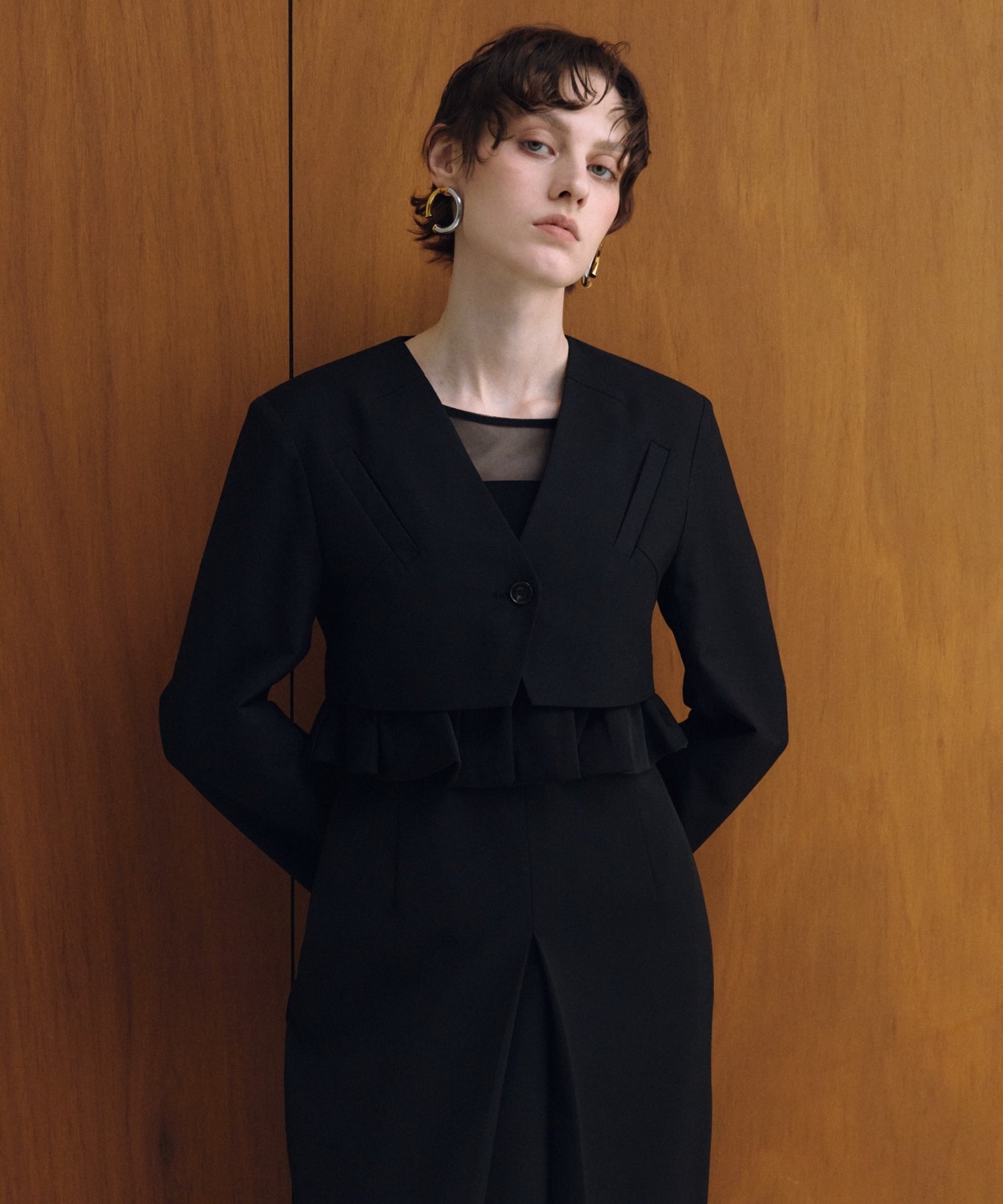 SLASH POCKETS CROPPED JACKET