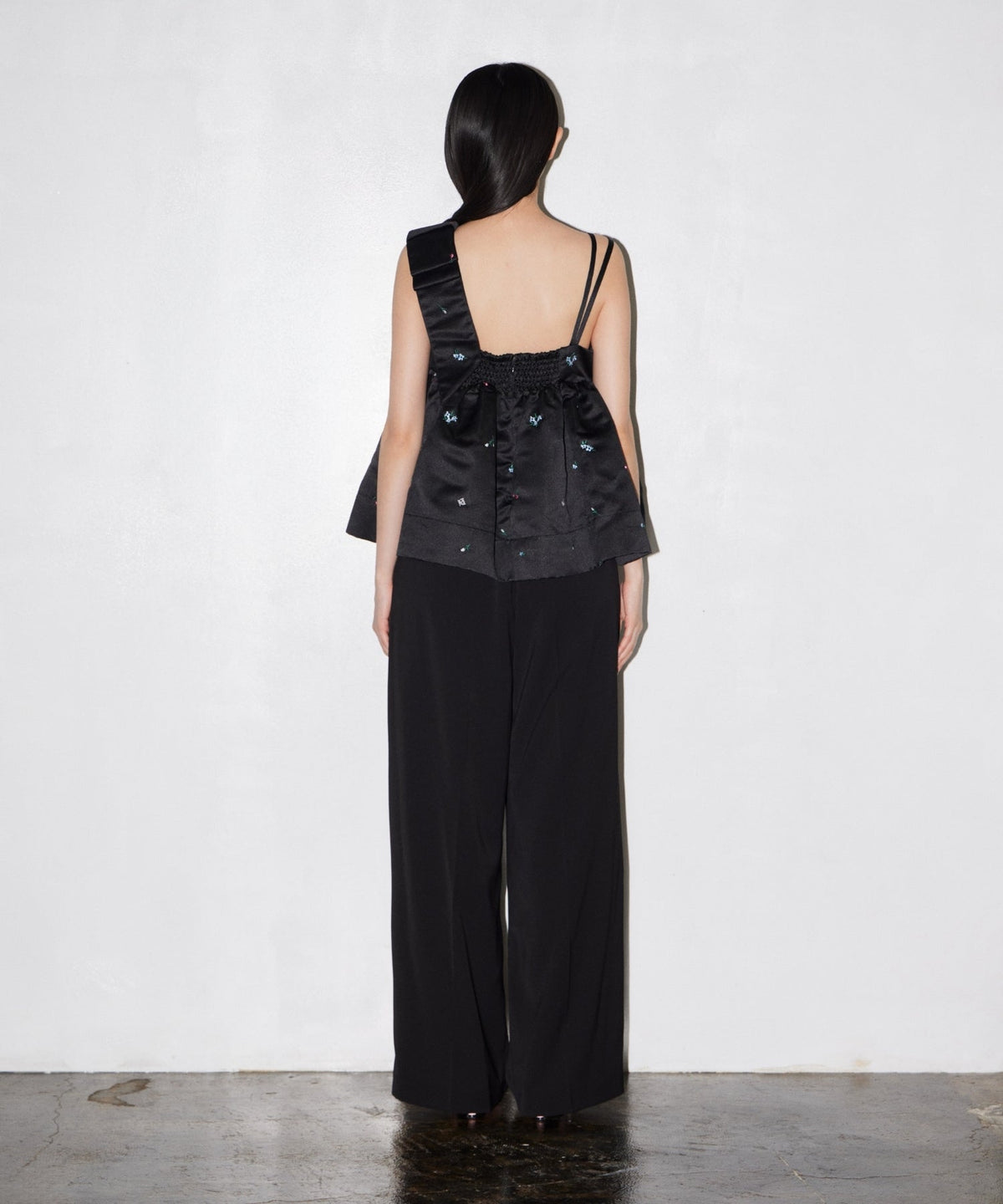 【POPUP】ASYMMETRY RIBBON SET UP