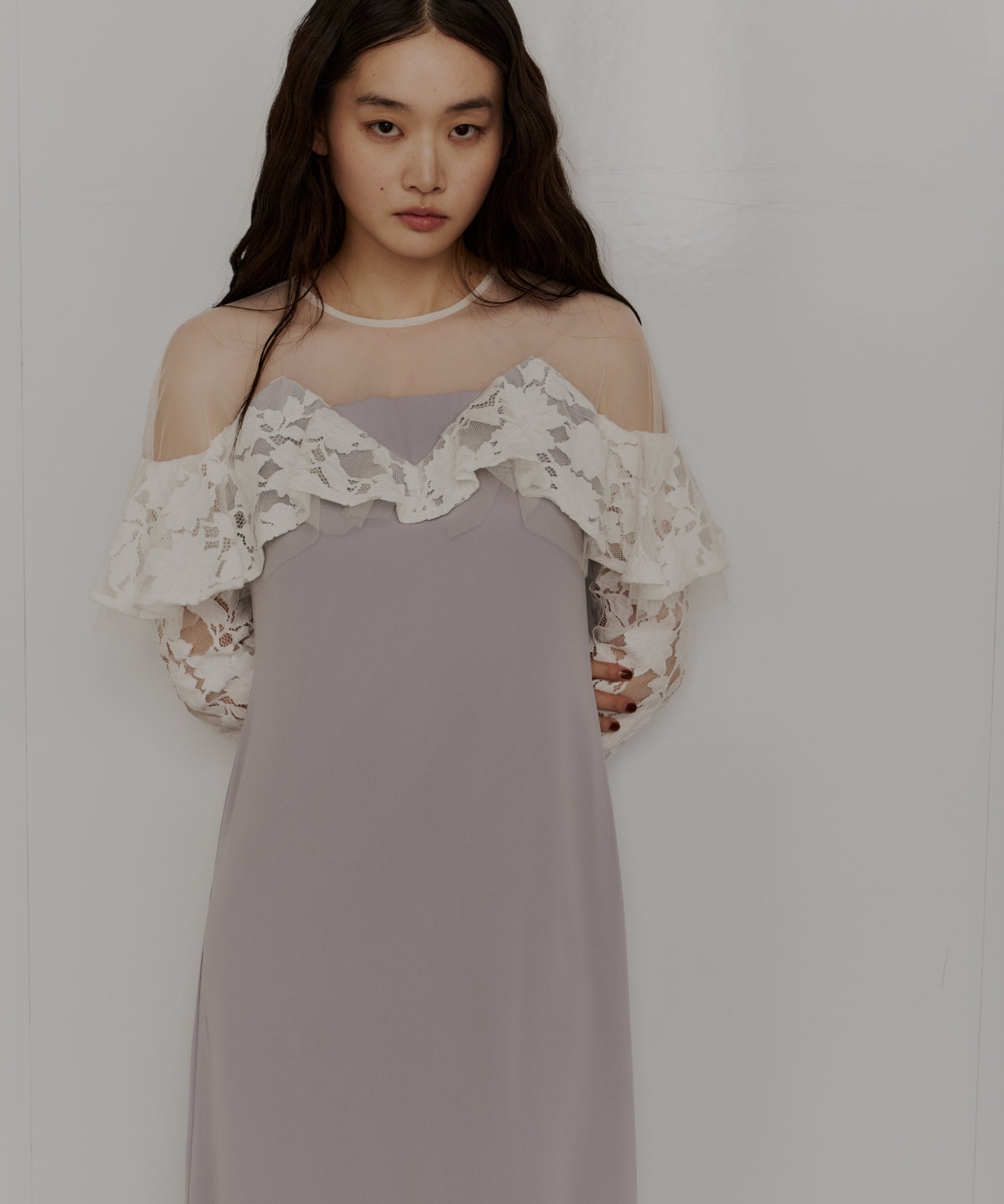 LACE RAFFLE DRESS