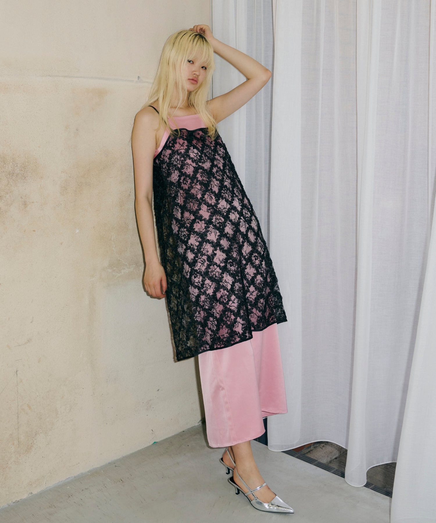 KIRAKIRA FLUFFY LACE DRESS