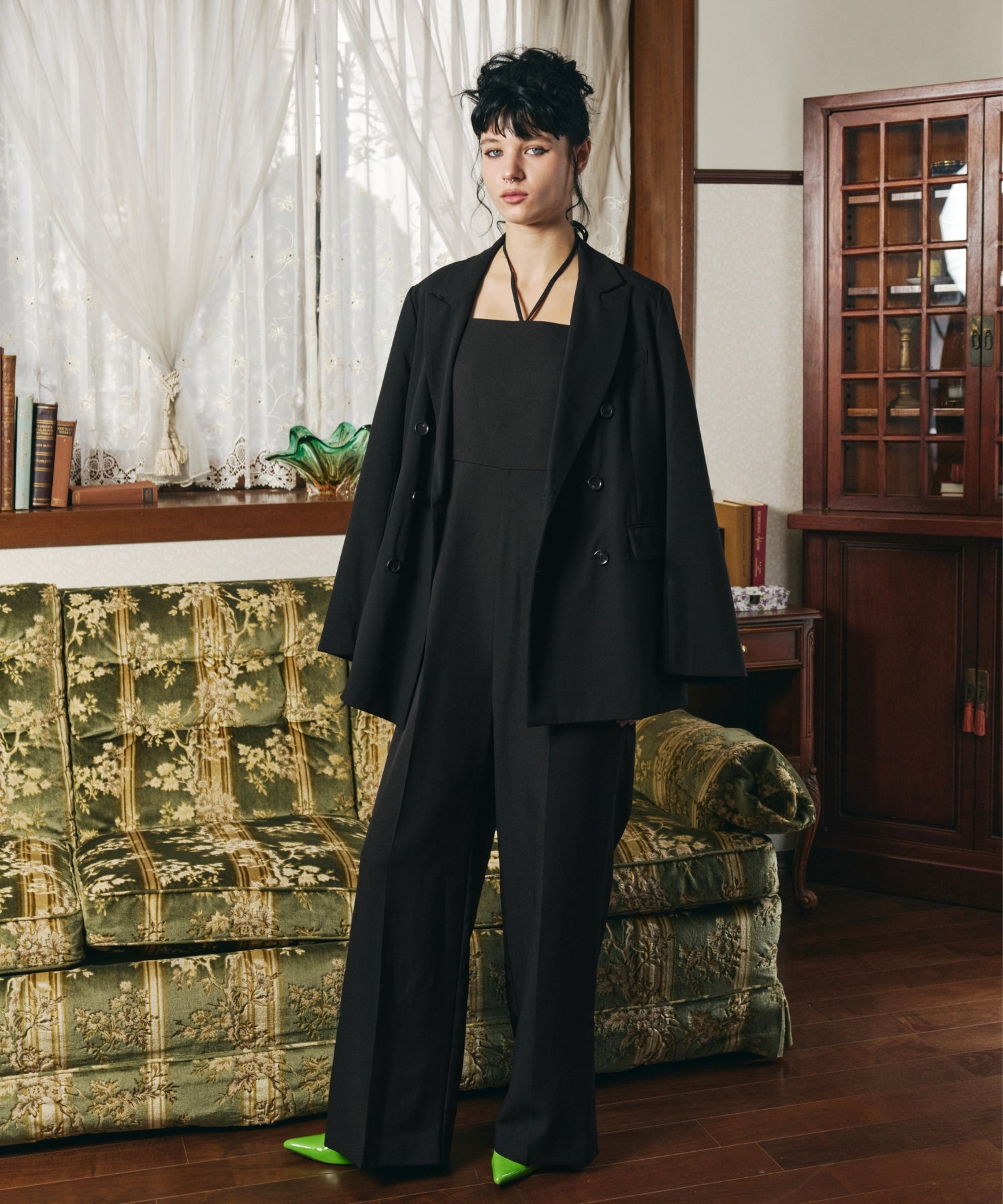 PEAKED LAPEL JACKET