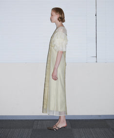 SPANGLE RUFFLE DRESS イエロー 横全身