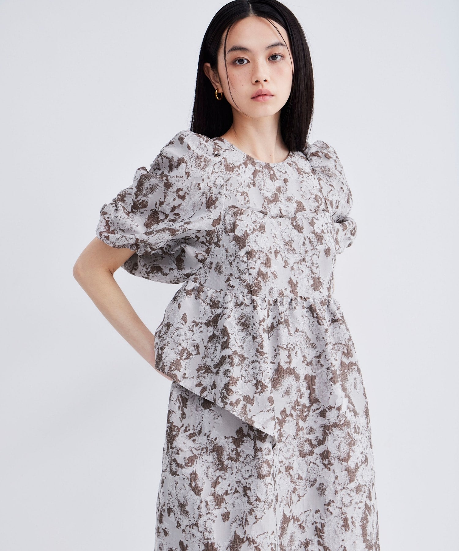 BUBBLE SLEEVE JACQUARD DRESS