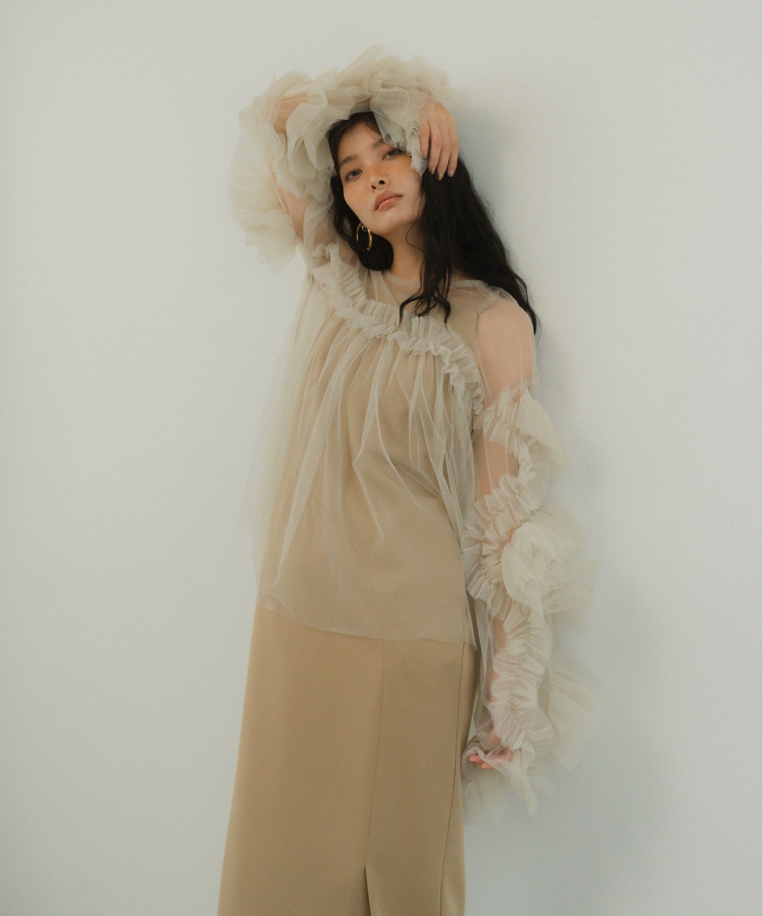 CUTTING CURVE DRESS