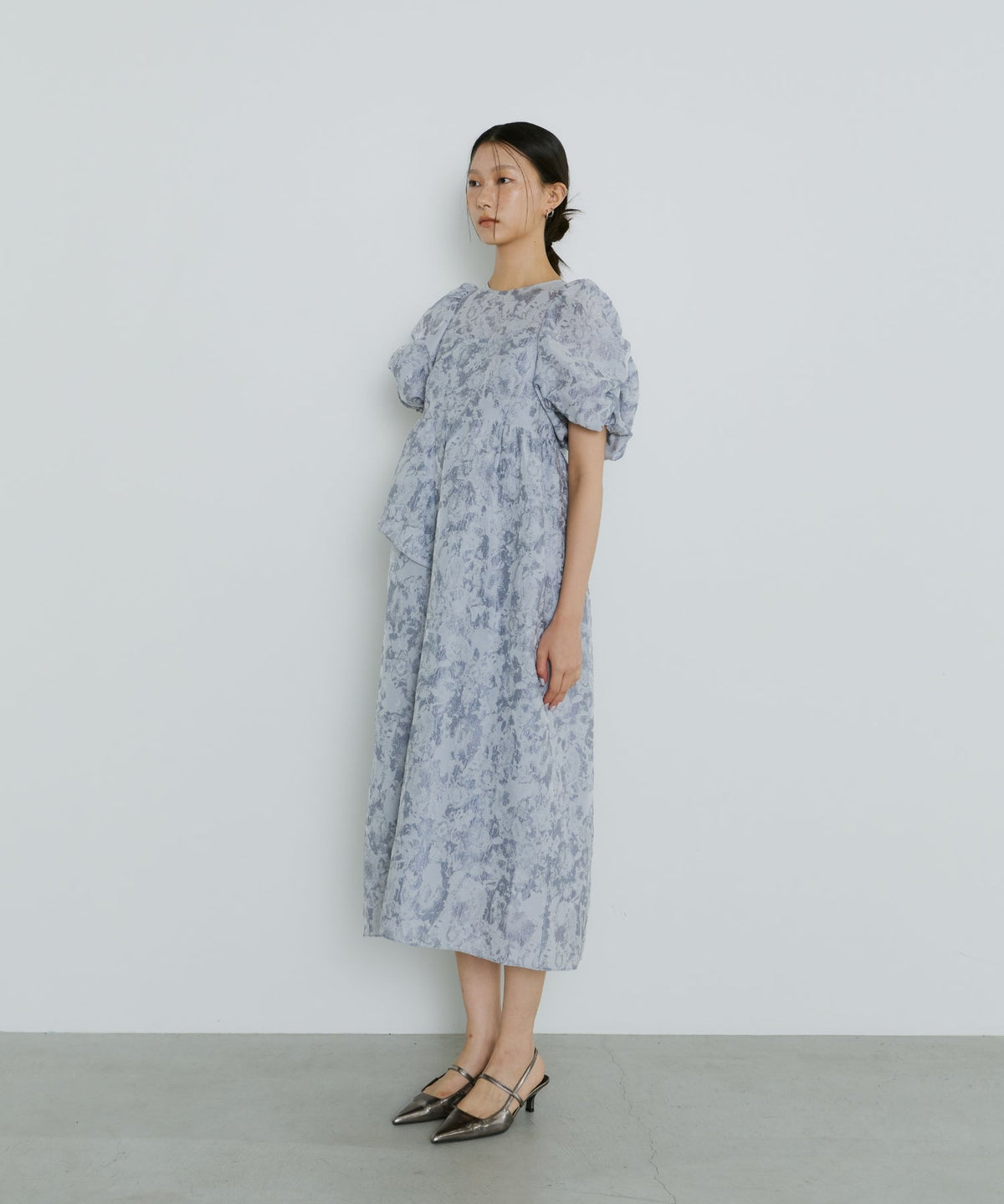 【POPUP】BUBBLE SLEEVE JACQUARD DRESS