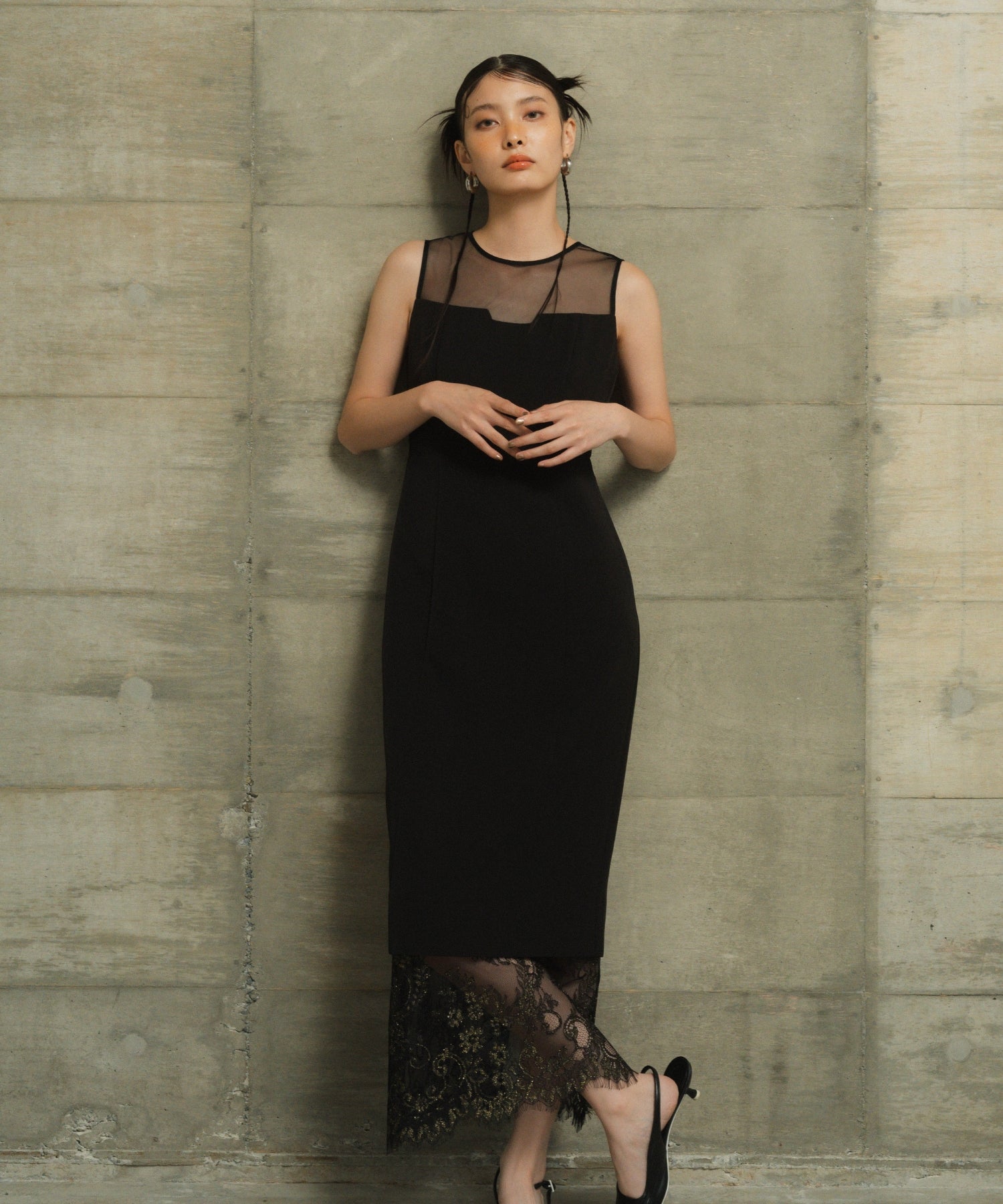 HEM LACE DRESS