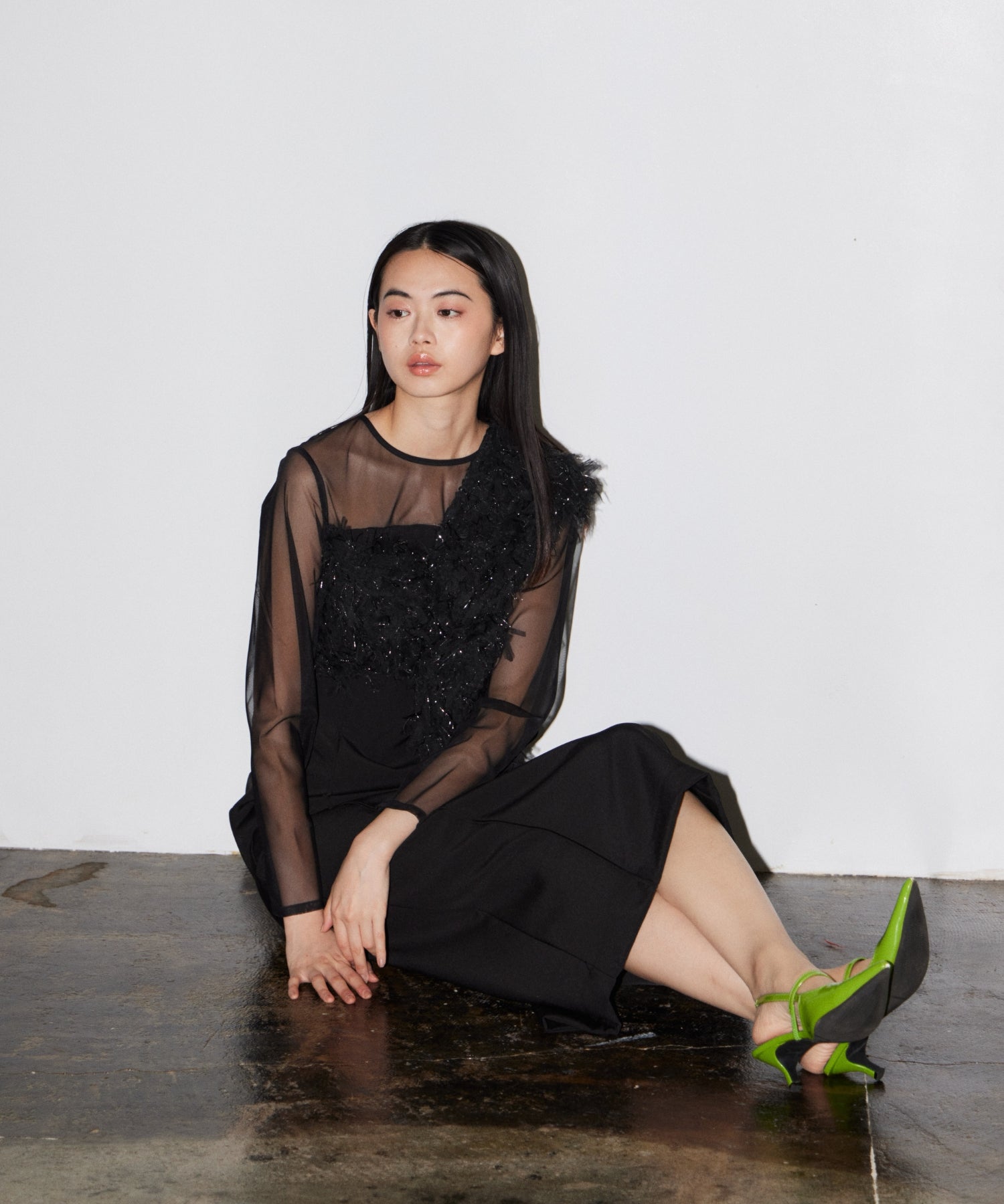 FRINGE GLITTER KNOT DRESS