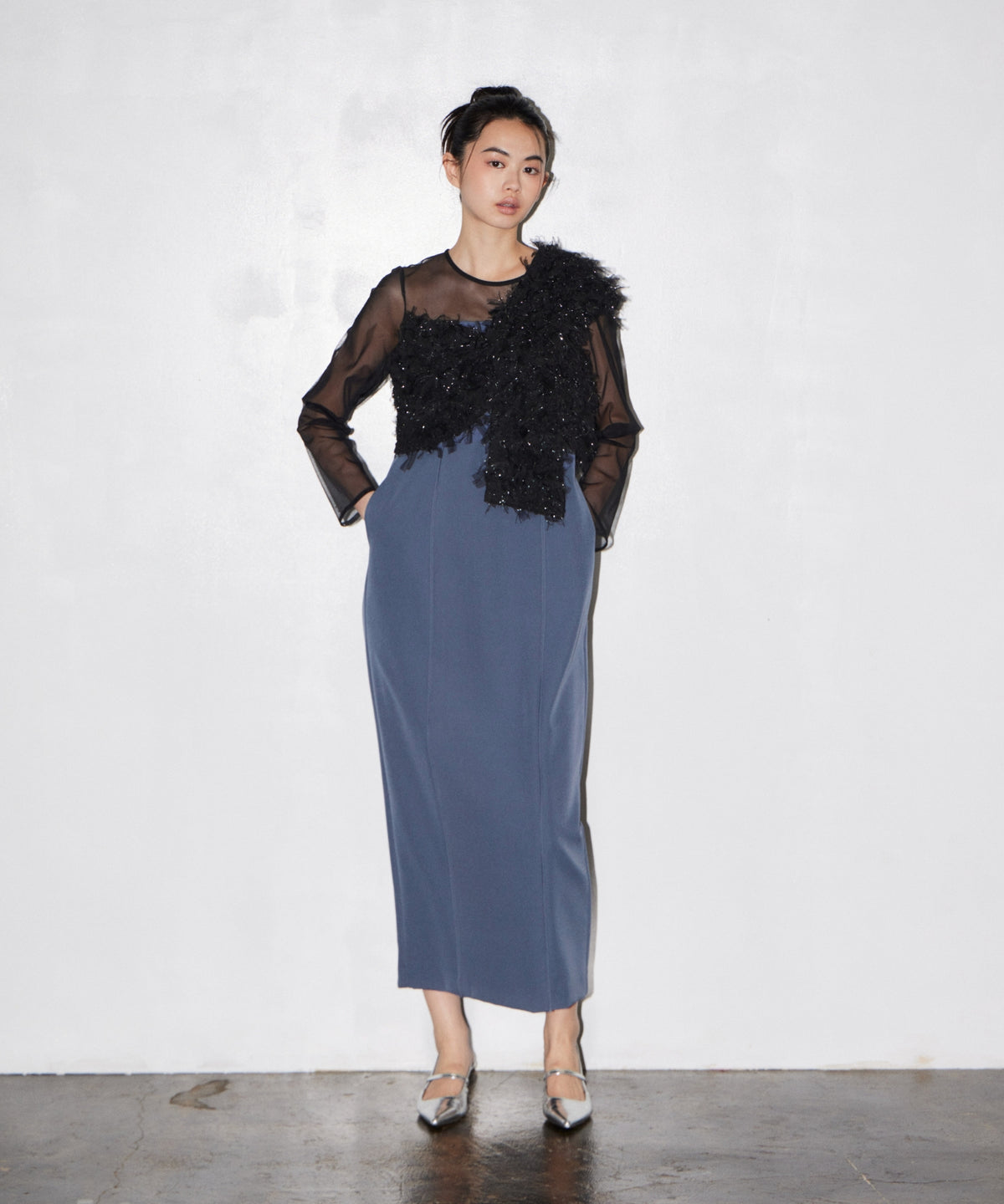 FRINGE GLITTER KNOT DRESS