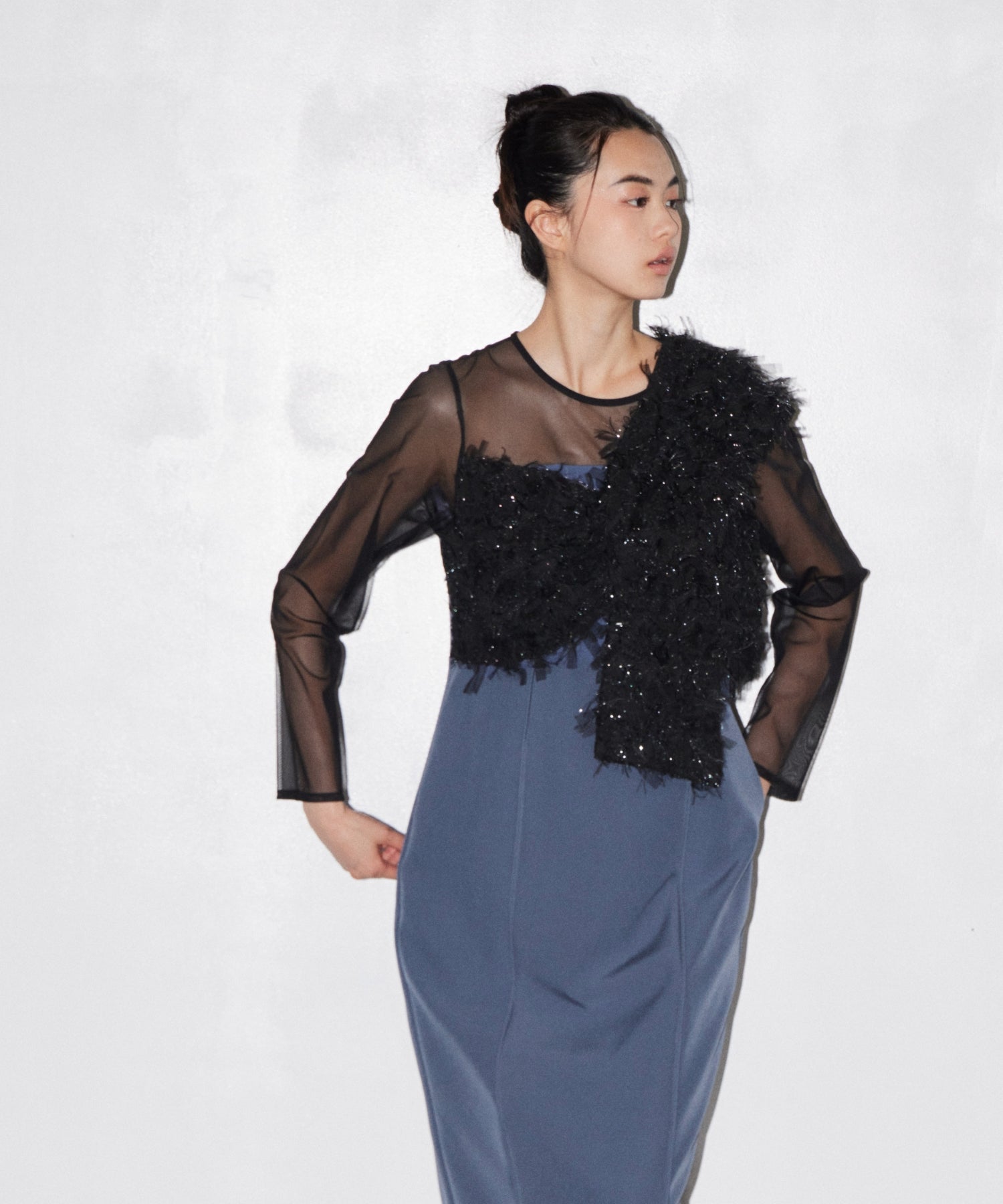 FRINGE GLITTER KNOT DRESS