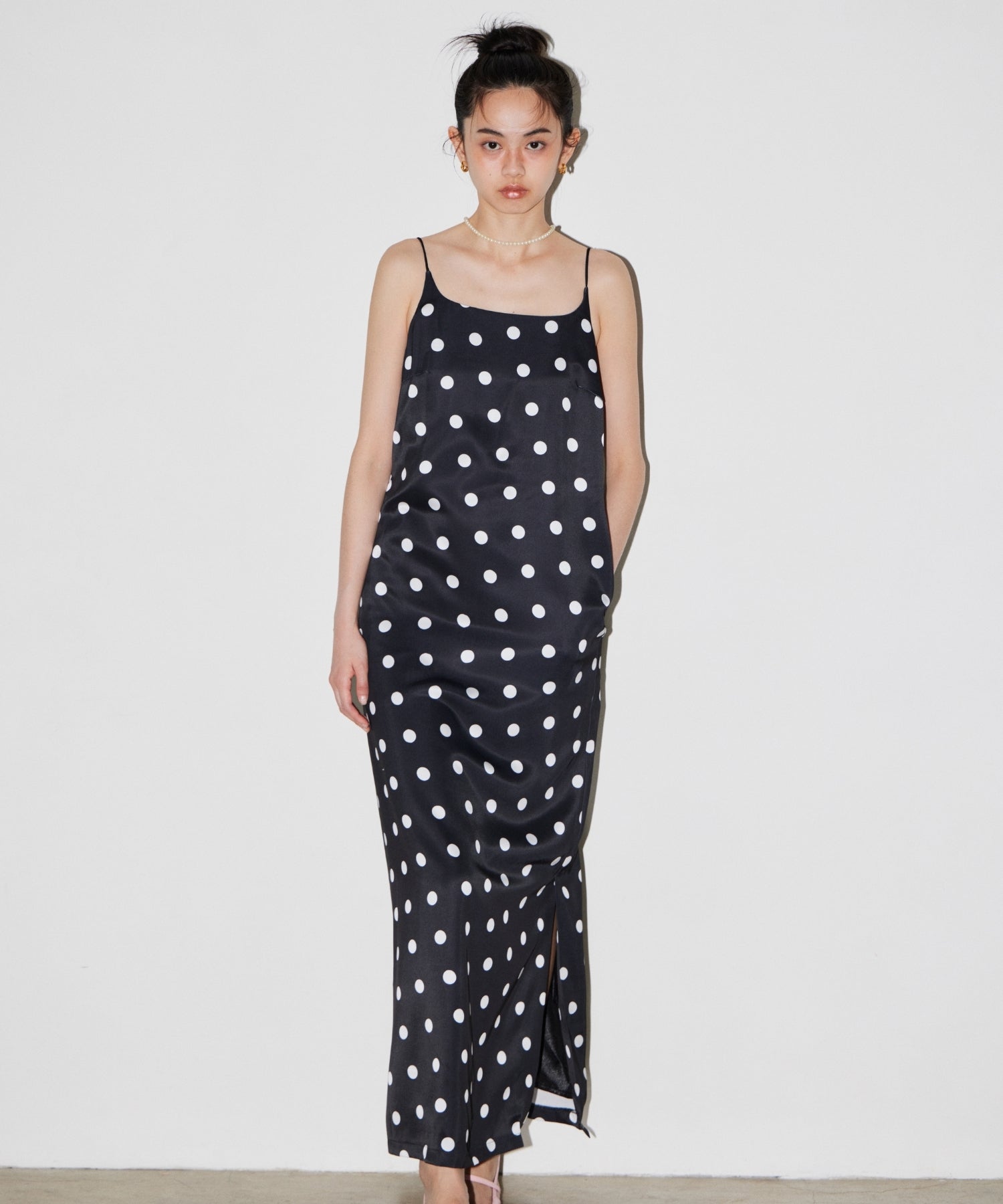 【POPUP】MINIMAL DOT SATIN DRESS