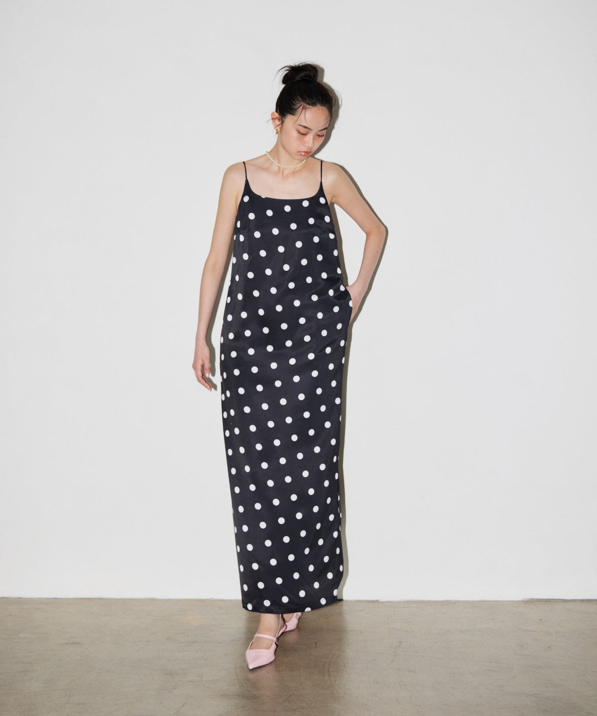 【POPUP】MINIMAL DOT SATIN DRESS