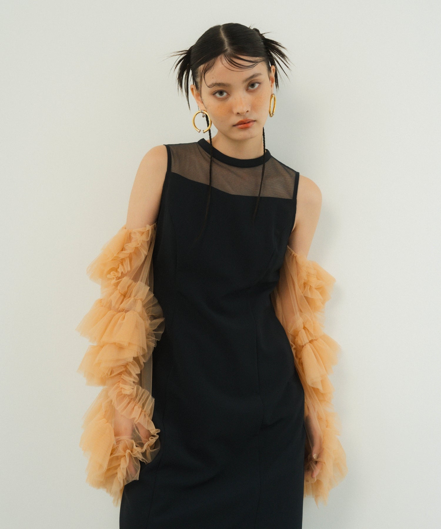 DETACHED SLEEVE DRESS