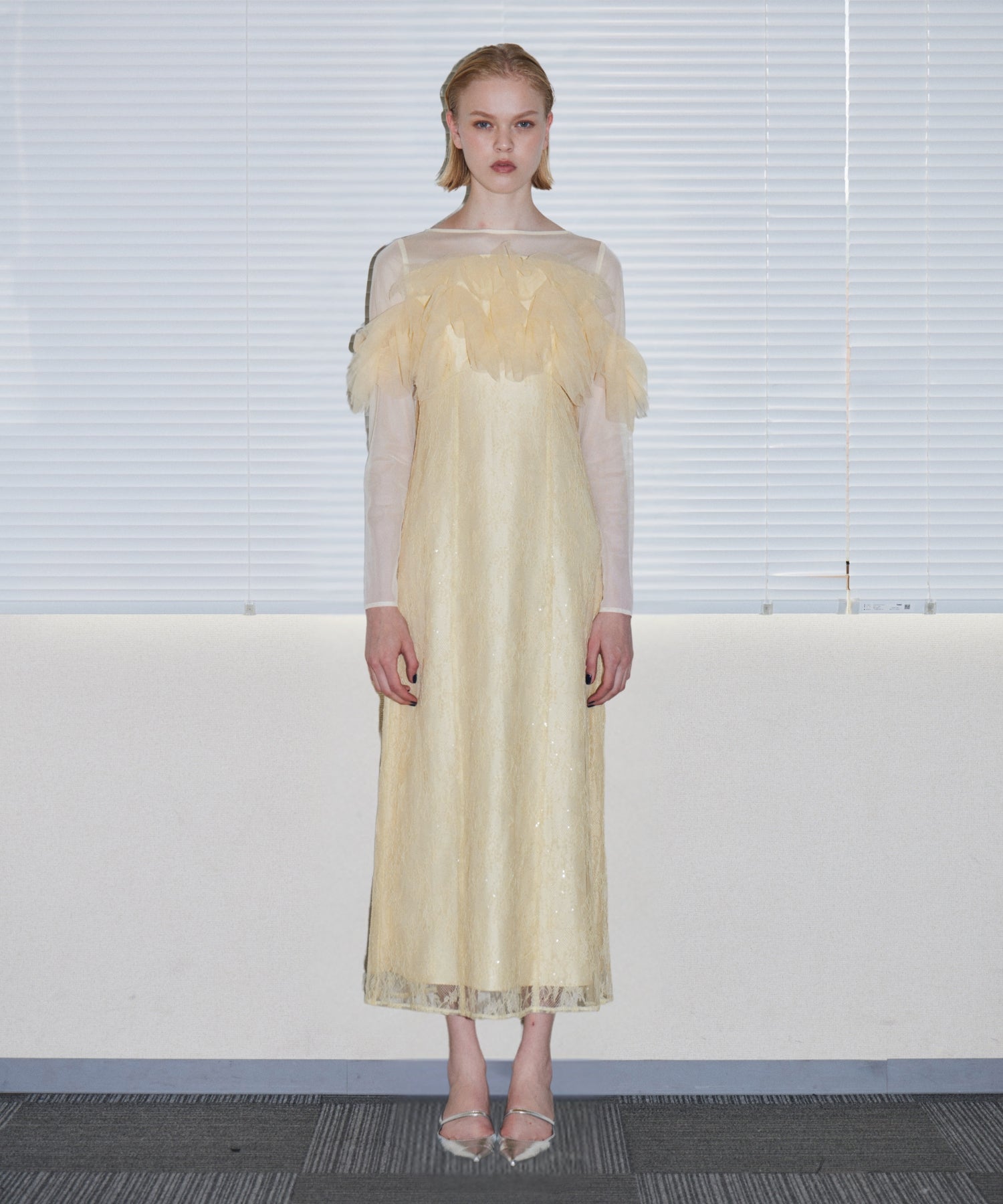 TULLE SPARKLE DRESS イエロー 正面全身