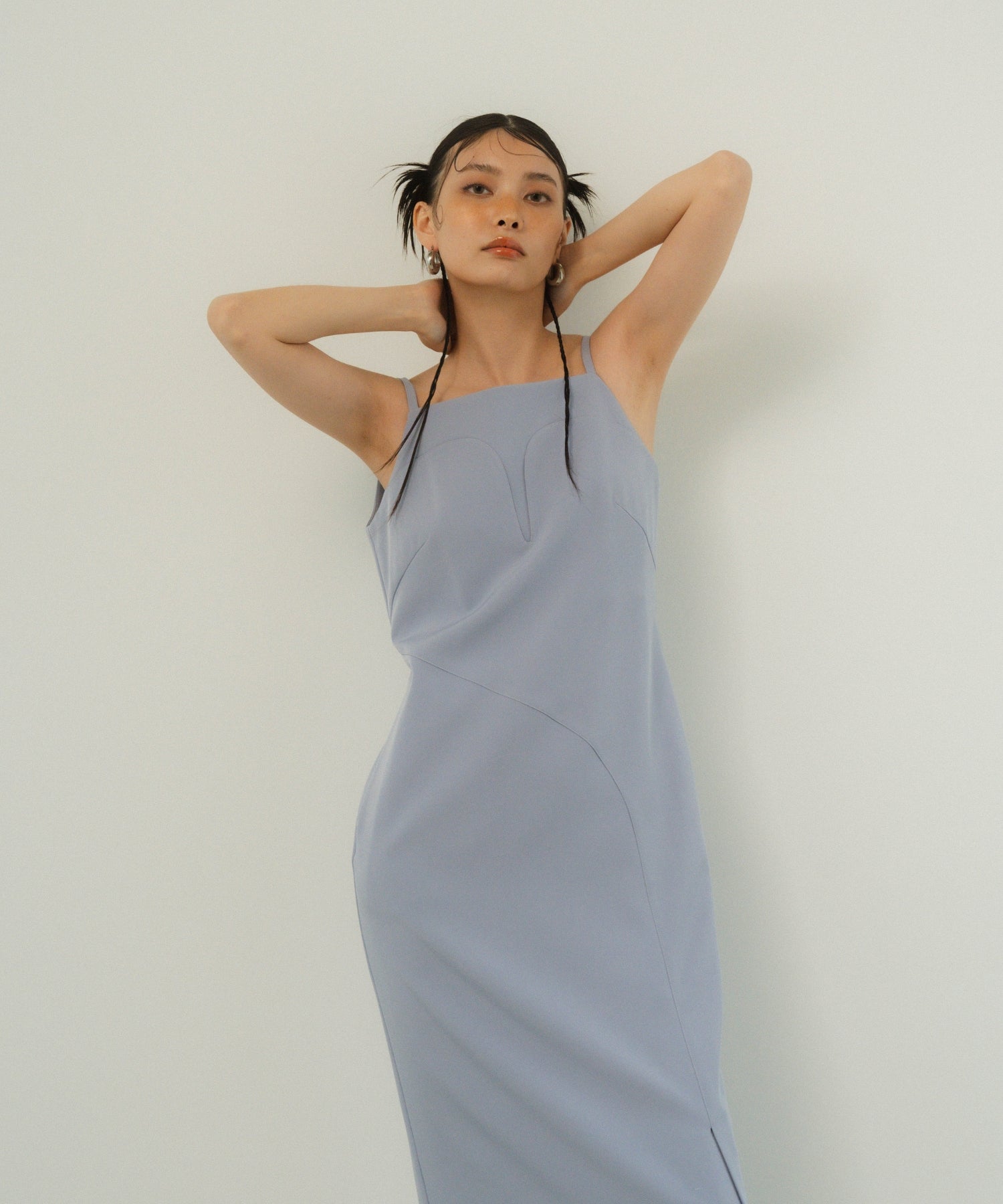 CUTTING CURVE DRESS