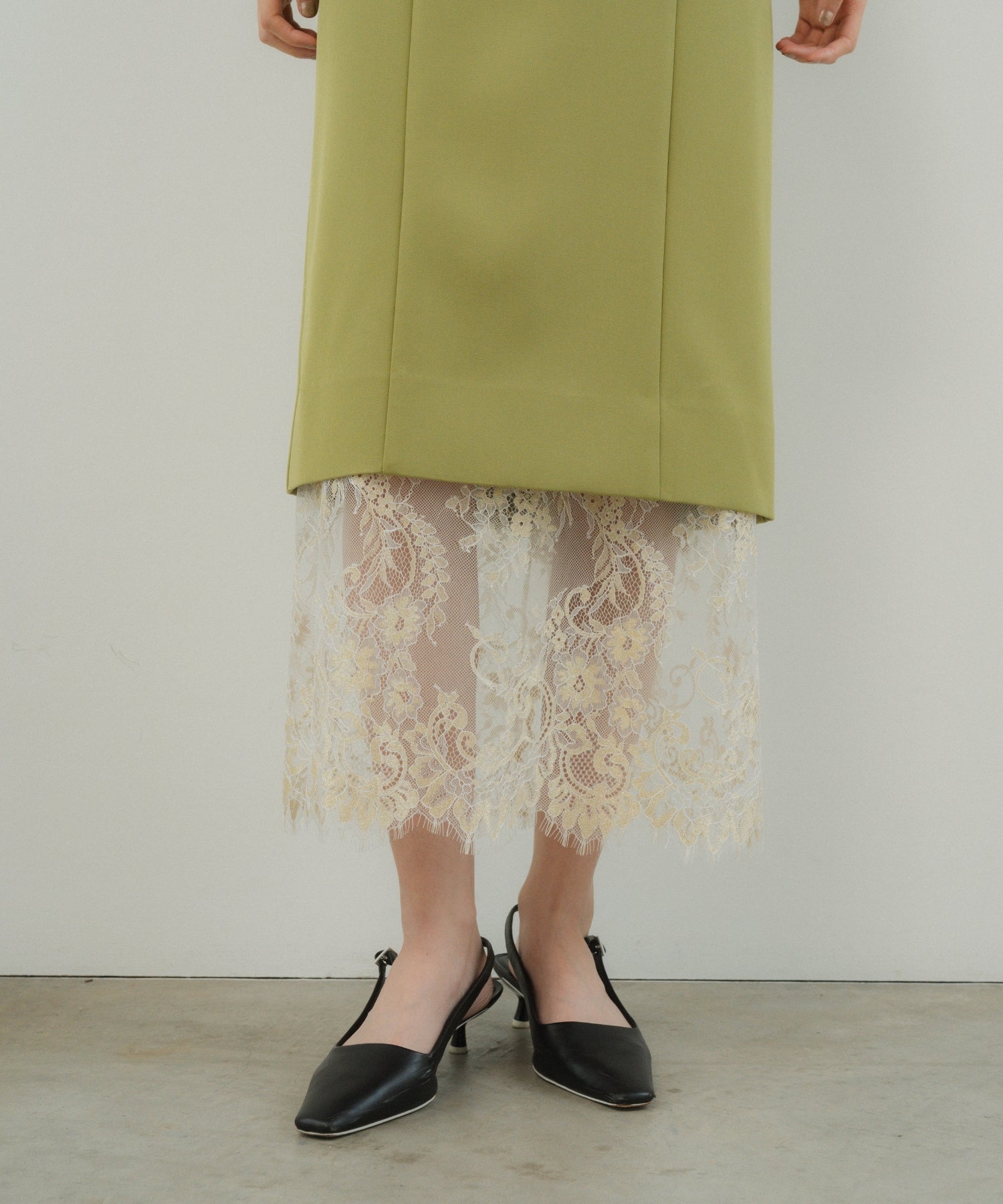 HEM LACE DRESS