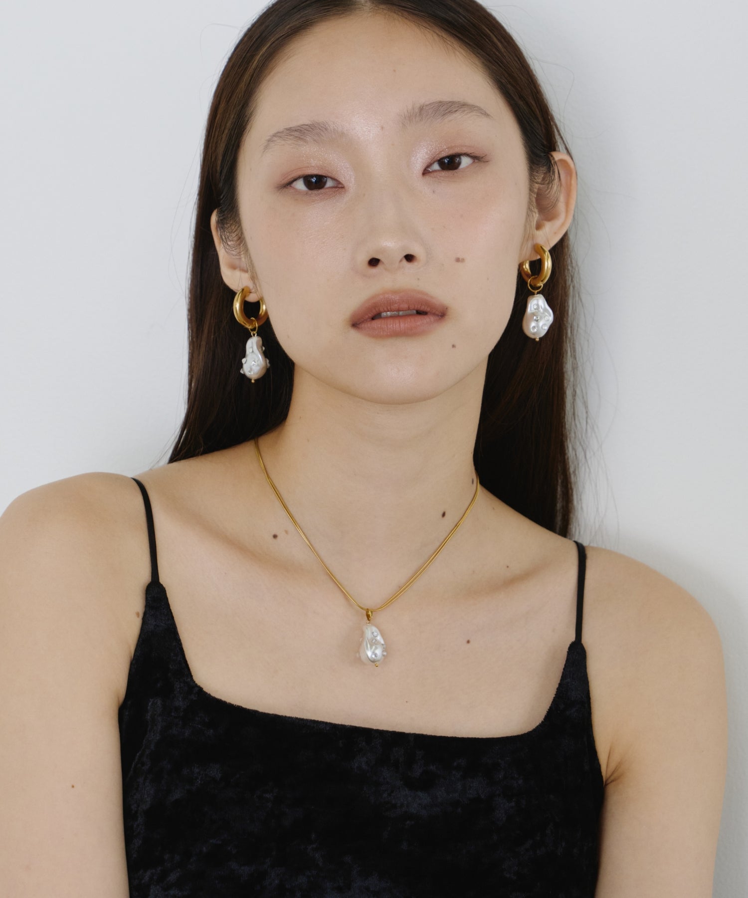 BAROQUE PEARL PIERCE