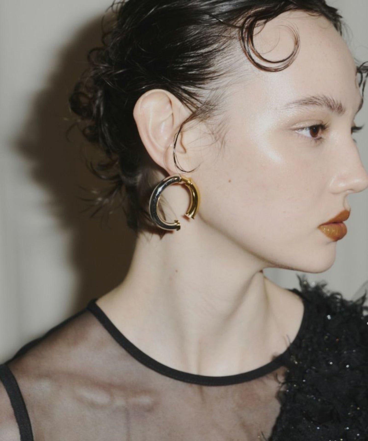 ICONIC RING PIERCE