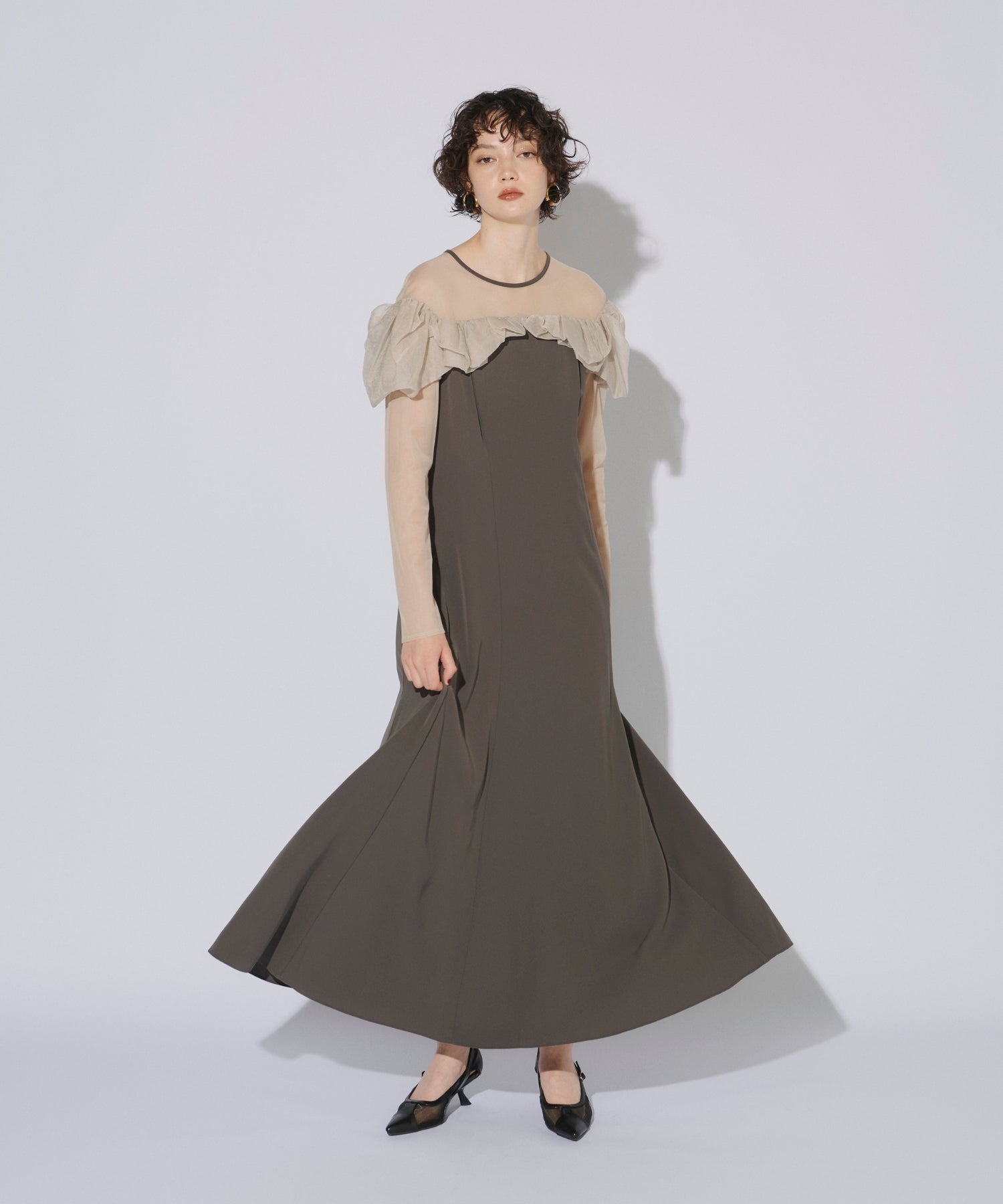 FRILLS FLARE DRESS