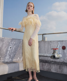 TULLE SPARKLE DRESS イエロー 正面全身ポーズ