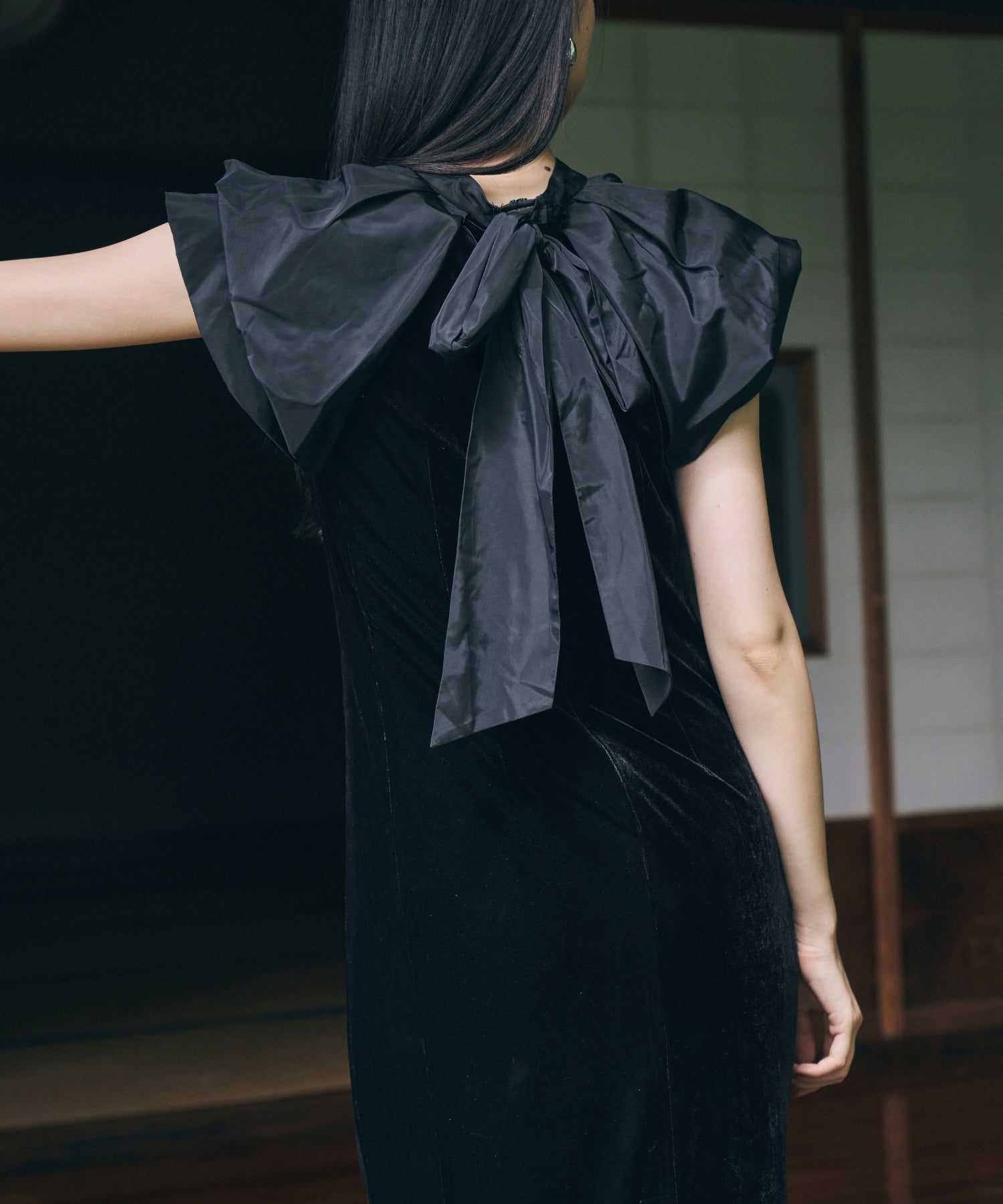 DRAPE VELOUR DRESS