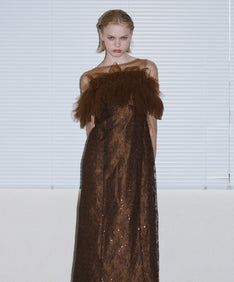 TULLE SPARKLE DRESS ブラウン 正面アップポーズ
