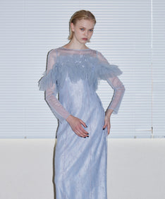 TULLE SPARKLE DRESS ライトグレー 正面アップポーズ